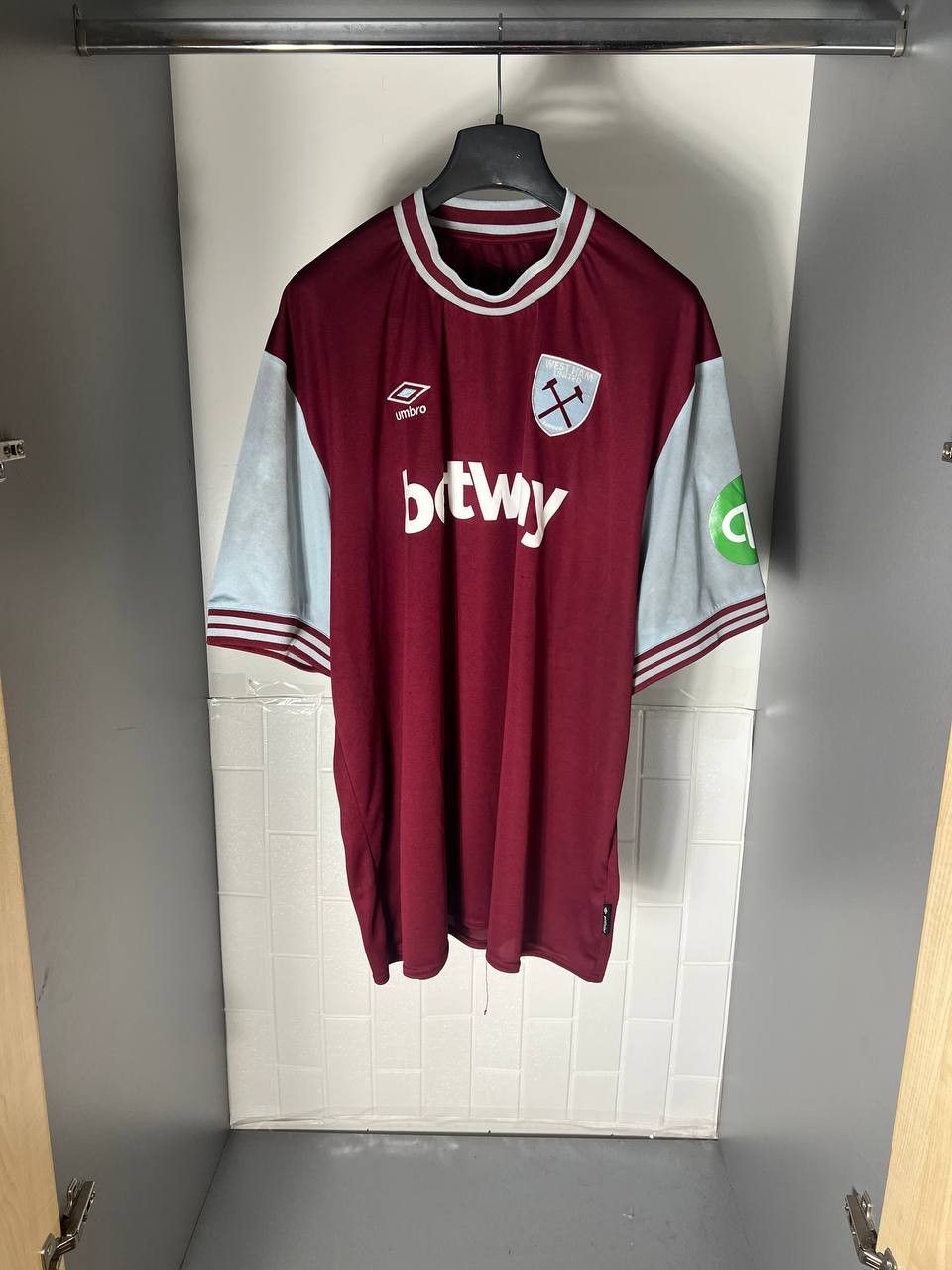 Umbro VINTAGE UMBRO FC WEST HAM UNITED ENGLAND SOCCER JERSEY RETRO Size US XXL / EU 58 / 5 - 1 Thumbnail