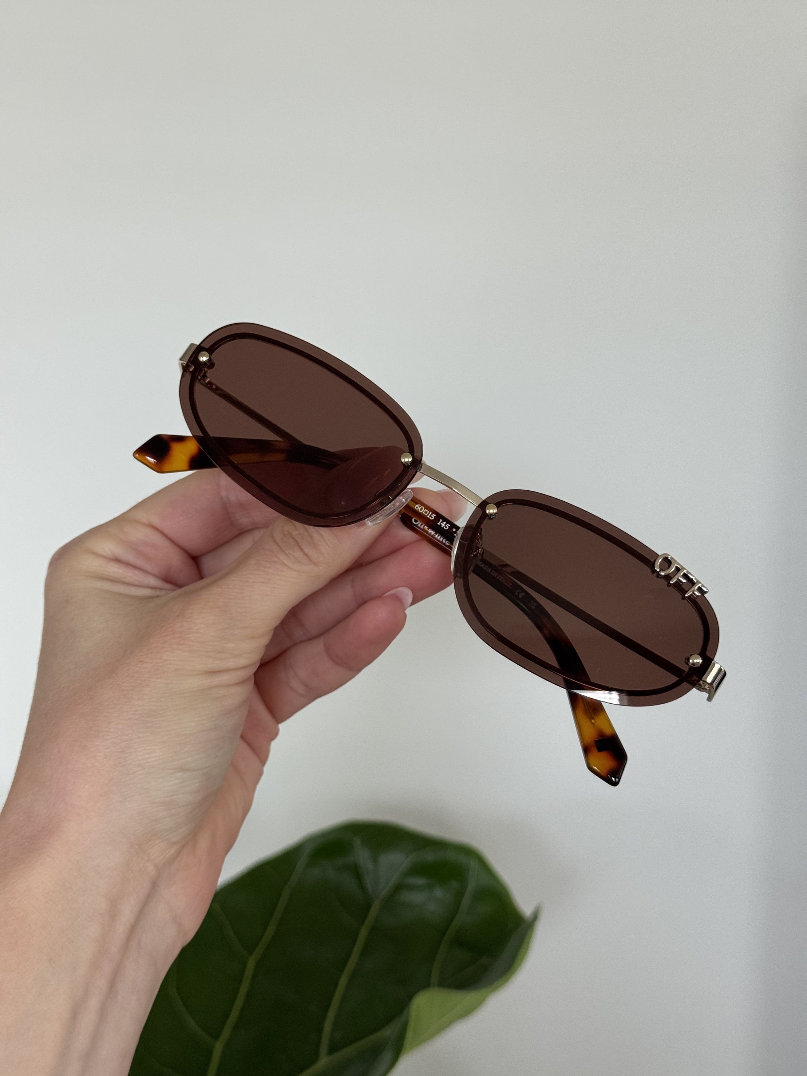 Off-White Off-White MIAMI Men Sunglasses OERI13M 7664 NEW AUTHENTIC Size ONE SIZE - 2 Thumbnail