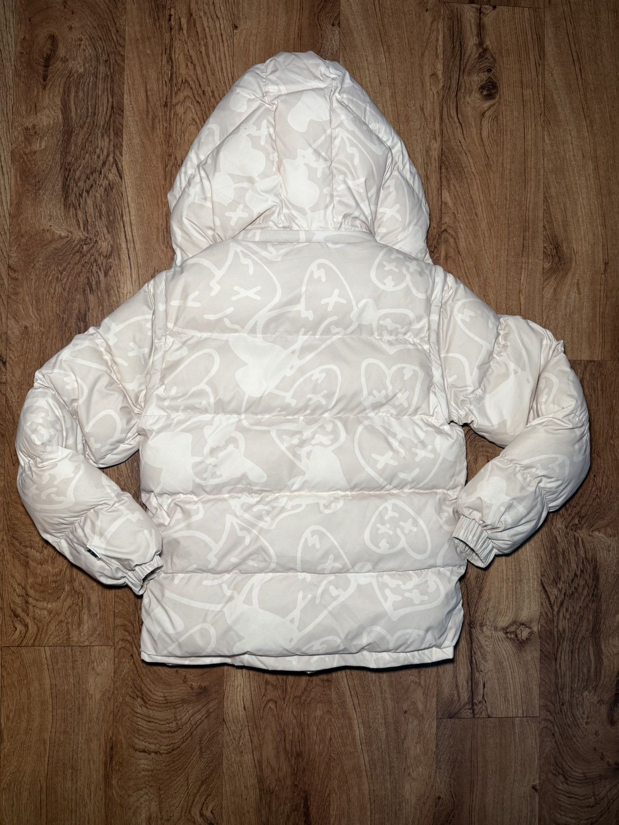 Other Royal Surge “Creme Puffer” V1 *SUPER RARE* Size US S / EU 44-46 / 1 - 5 Thumbnail