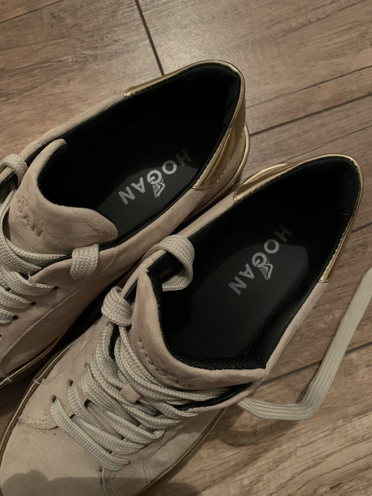 Hogan Hogan Women’s Low Top Suede Gold Beige Sneakers Shoes Size US 7 / IT 37 - 8 Thumbnail