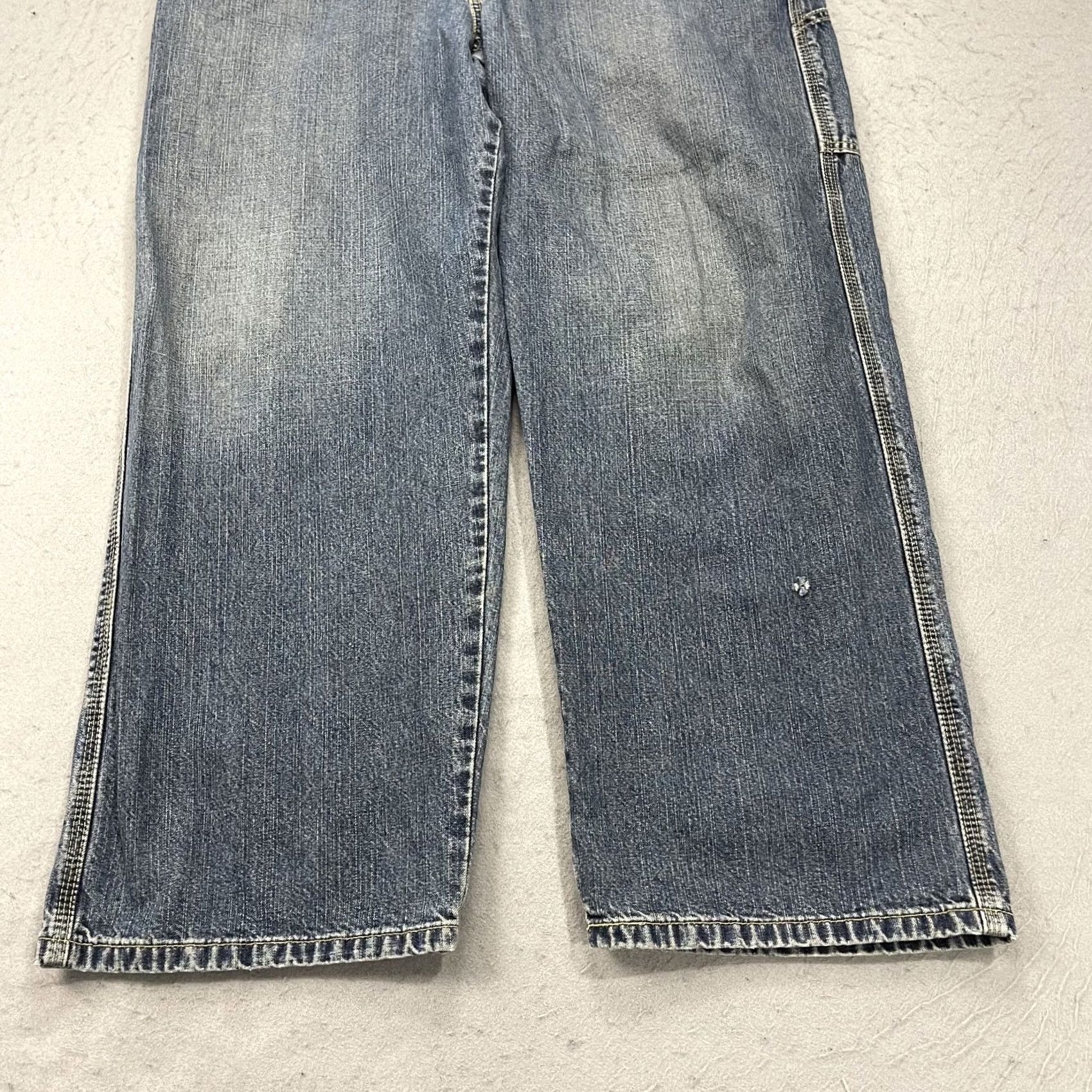 Vintage VINTAGE Levis Silvertab Jeans Mens 38x30 Relaxed Wide Baggy Carpenter Skate Y2K Jeans Mens 38x30 Blue Cotton Baggy 90s Grunge USA Mens Size US 38 / EU 54 - 3 Thumbnail