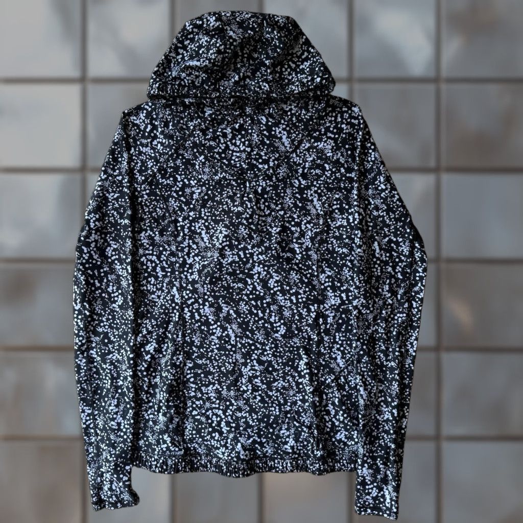 Lululemon Jacket Black 1/4 Zip Women 4 Knit Logo Zipper Athletic Run Yoga Define (Size Small)