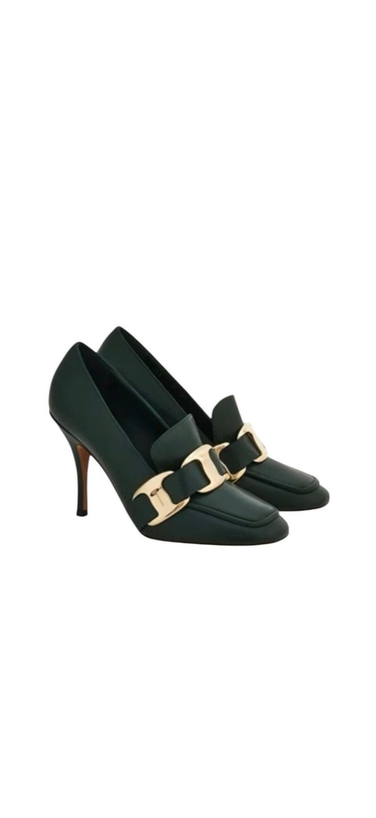 Salvatore Ferragamo Ferragamo Maxi Vara Plate Pump Size US 7.5 / IT 37.5 - 2 Thumbnail