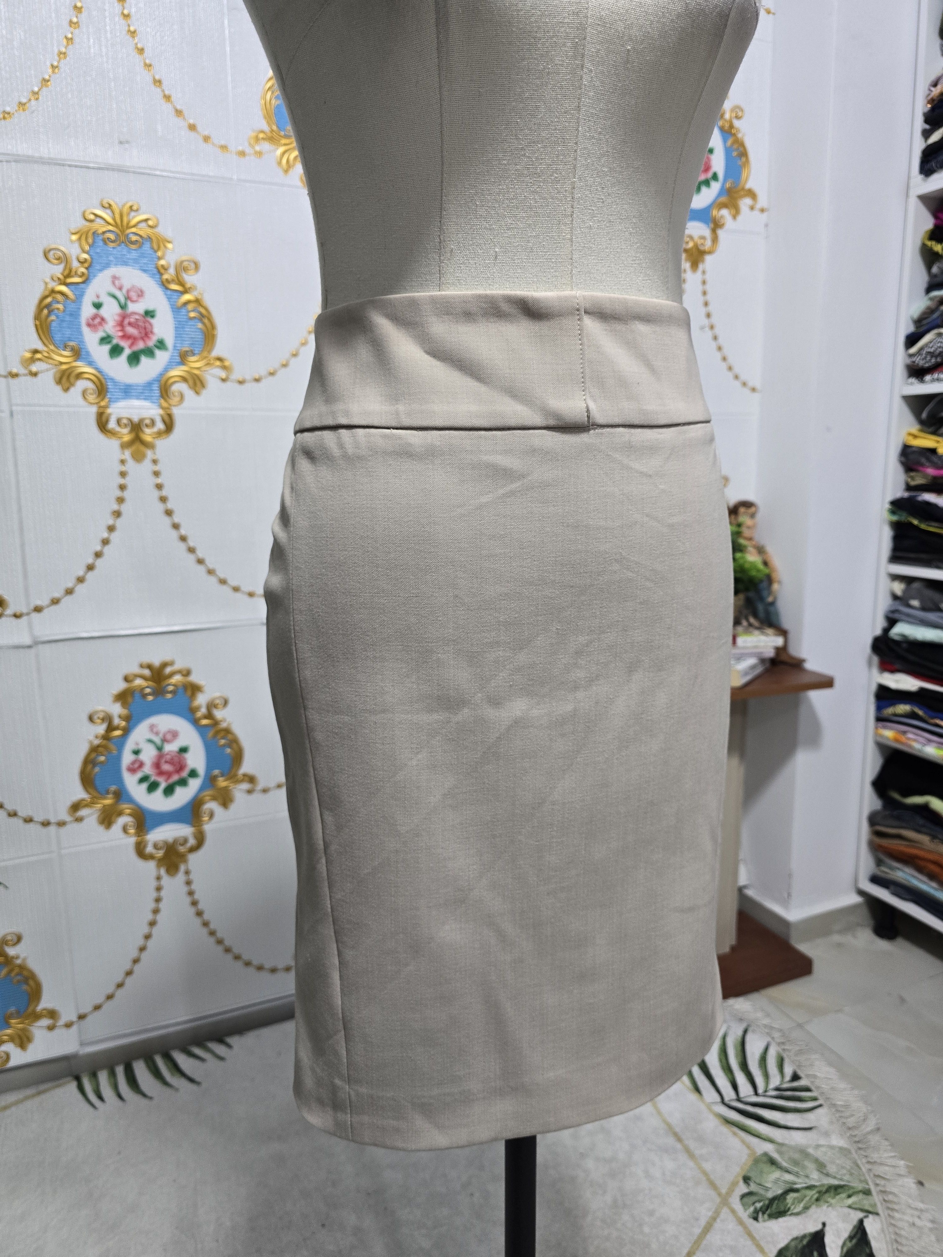 Elisabetta Franchi ELISABETTA FRANCHI skirt LUXURY Size 30" / US 8 / IT 44 - 3 Thumbnail