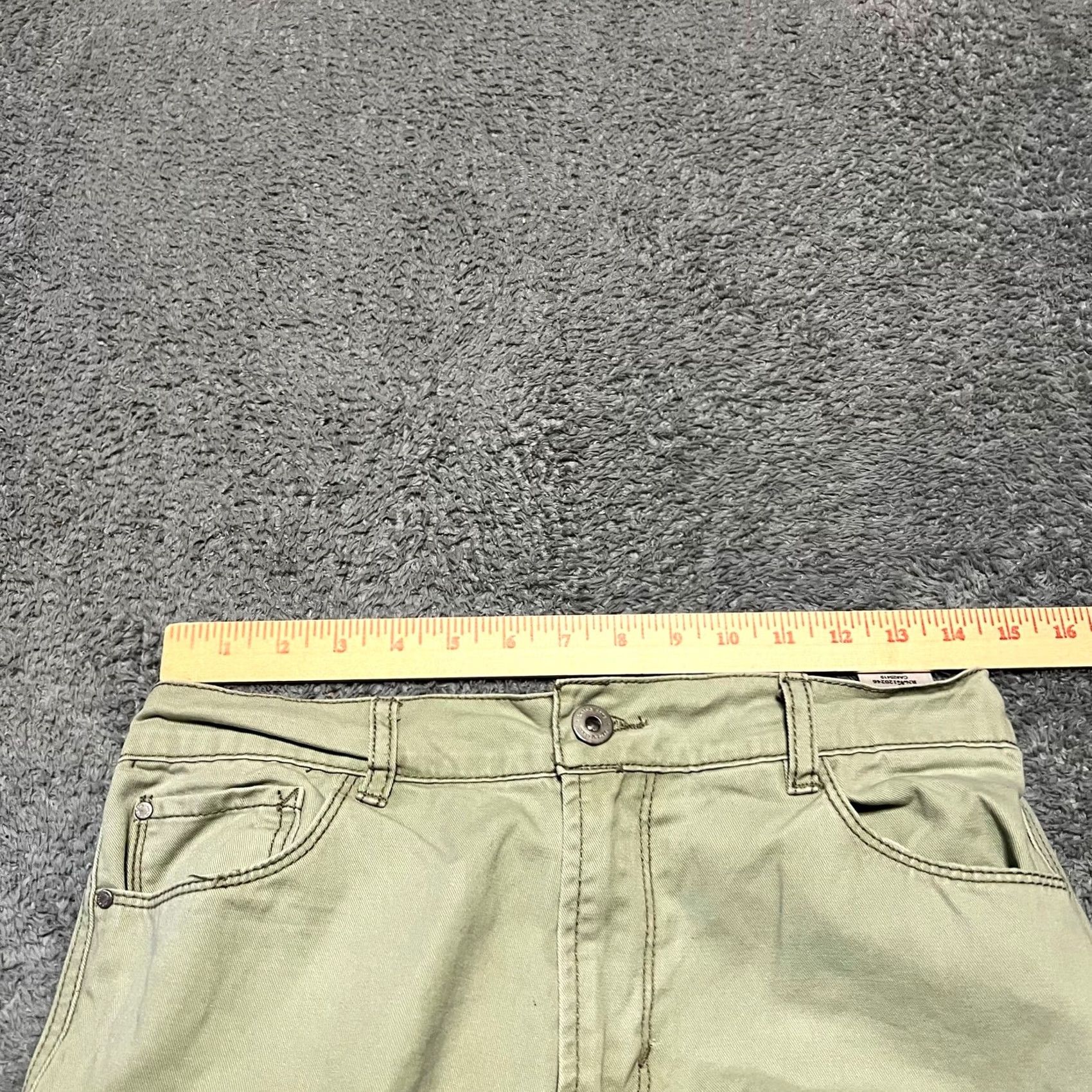 Vintage Kensie Jeans Cargo Pants Womens 10/30 Light Green Wide Leg Distressed Utility, Cargo, Women, 10, Regular, Green, Kensie Jeans Cargo Pants, 29-32 x 30 Size 32" / US 10 / IT 46 - 7 Thumbnail