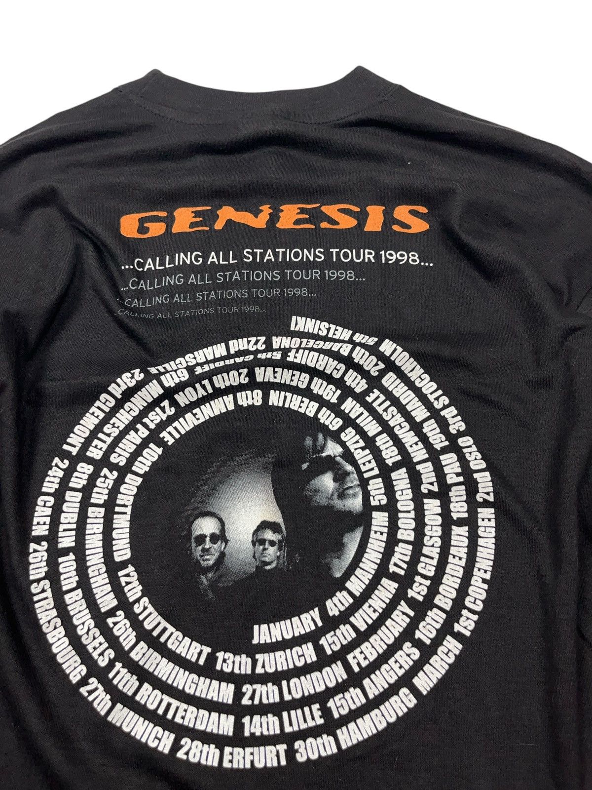 Band Tees × Vintage Vintage 1998 Genesis Calling All Stations Tour T-shirt Size US L / EU 52-54 / 3 - 7 Thumbnail