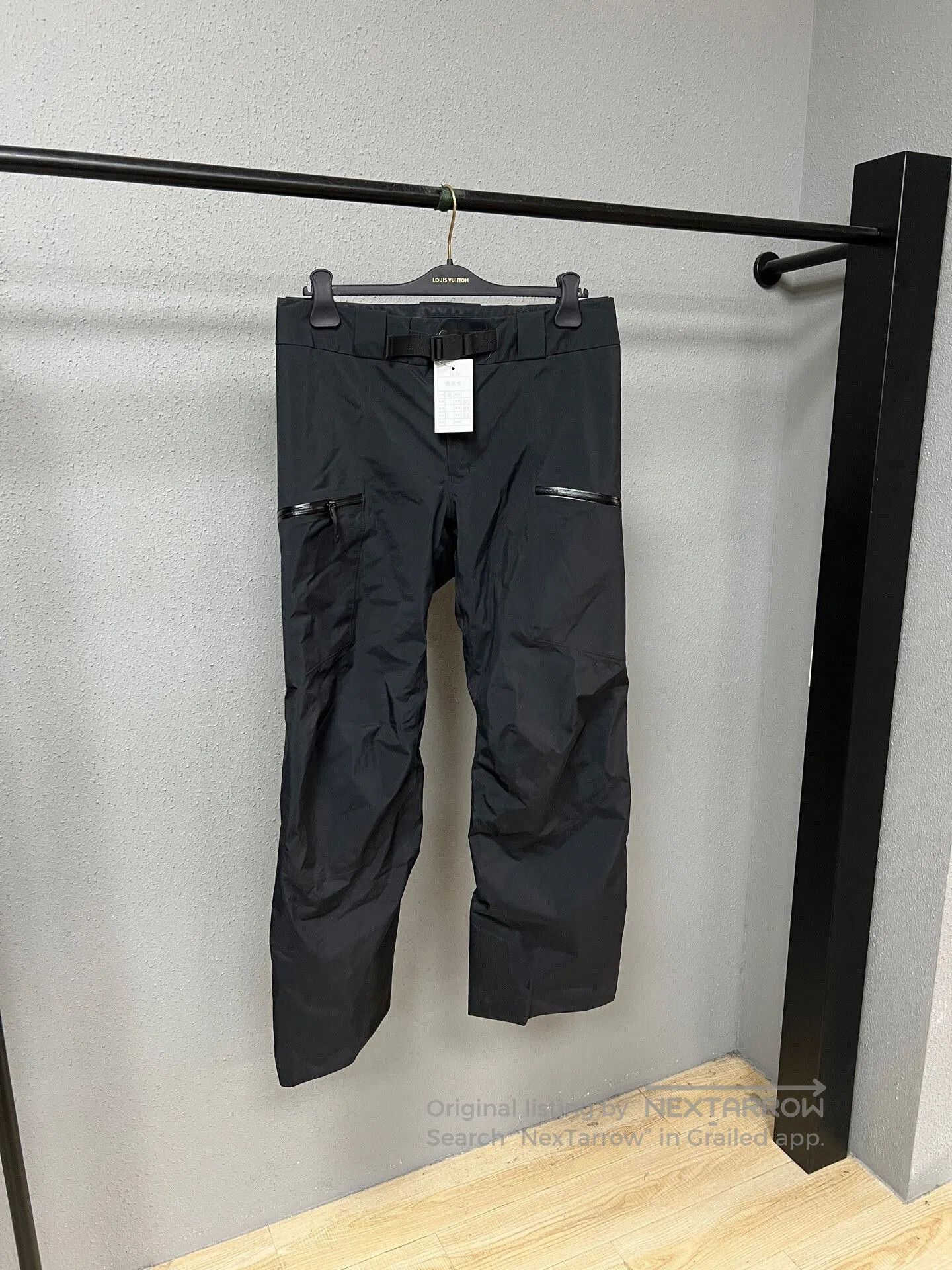 Arc'teryx arc'teryx black ski pants size m. Size US M / EU 48-50 / 2 - 1 Thumbnail