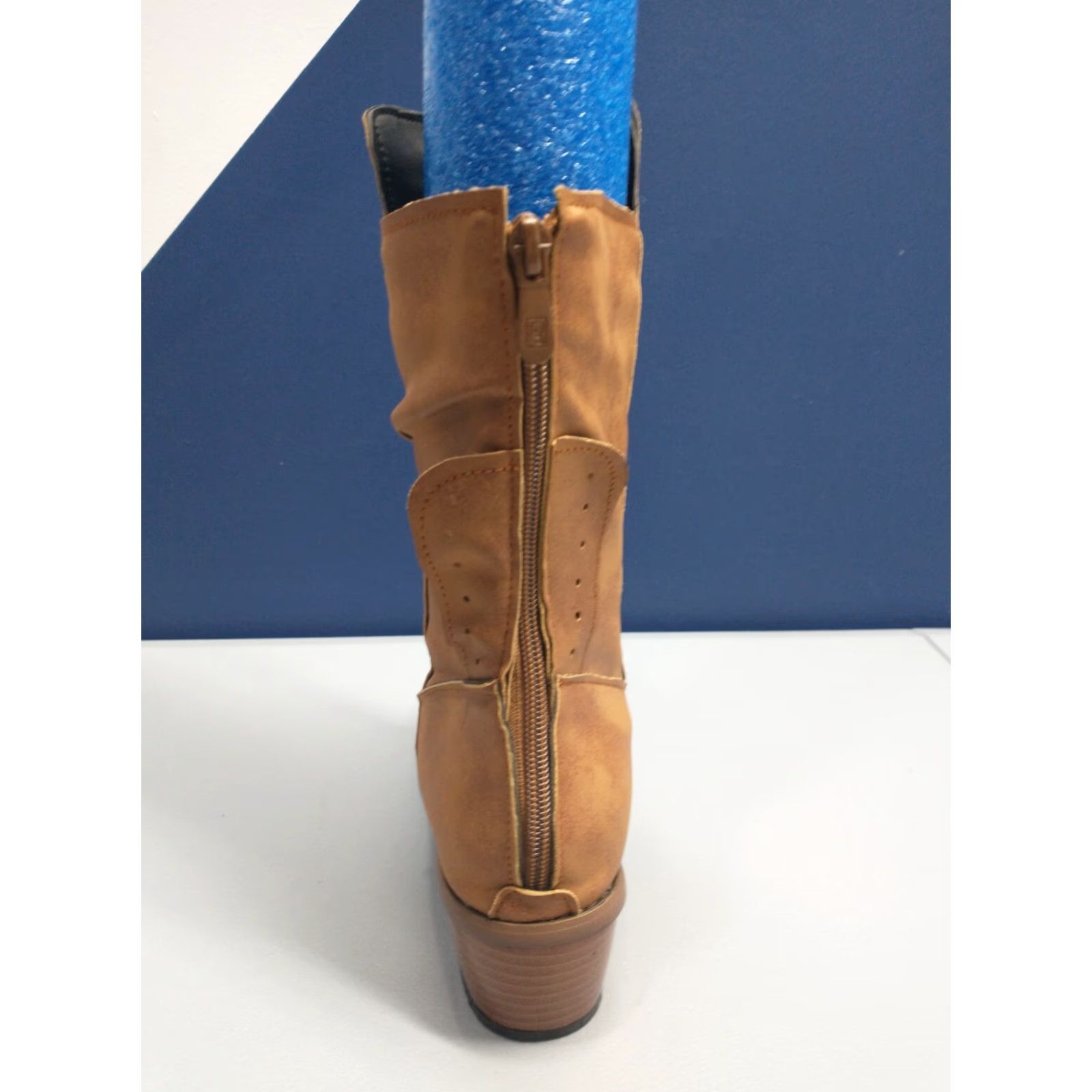 Vintage Womens Size 9 Tan Studded Block Heel Round Toe Back Zip Pull On Boots Size US 9 / IT 39 - 4 Thumbnail