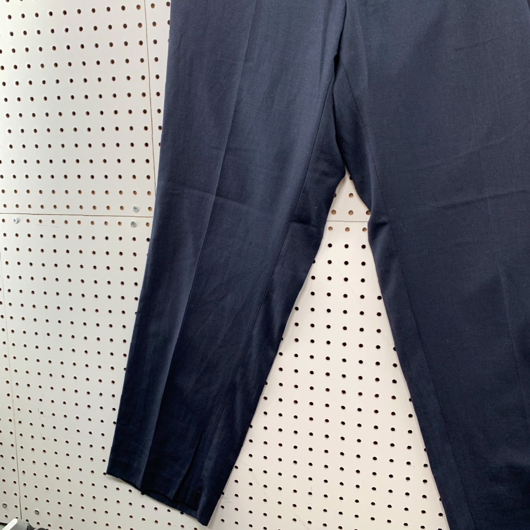 Ralph Lauren Lauren Ralph Lauren Dress Pants Mens Size 37x31.5 Navy Blue Polyester Blend Dress Pants Mens 37x31.5 Blue Size US 37 - 3 Thumbnail