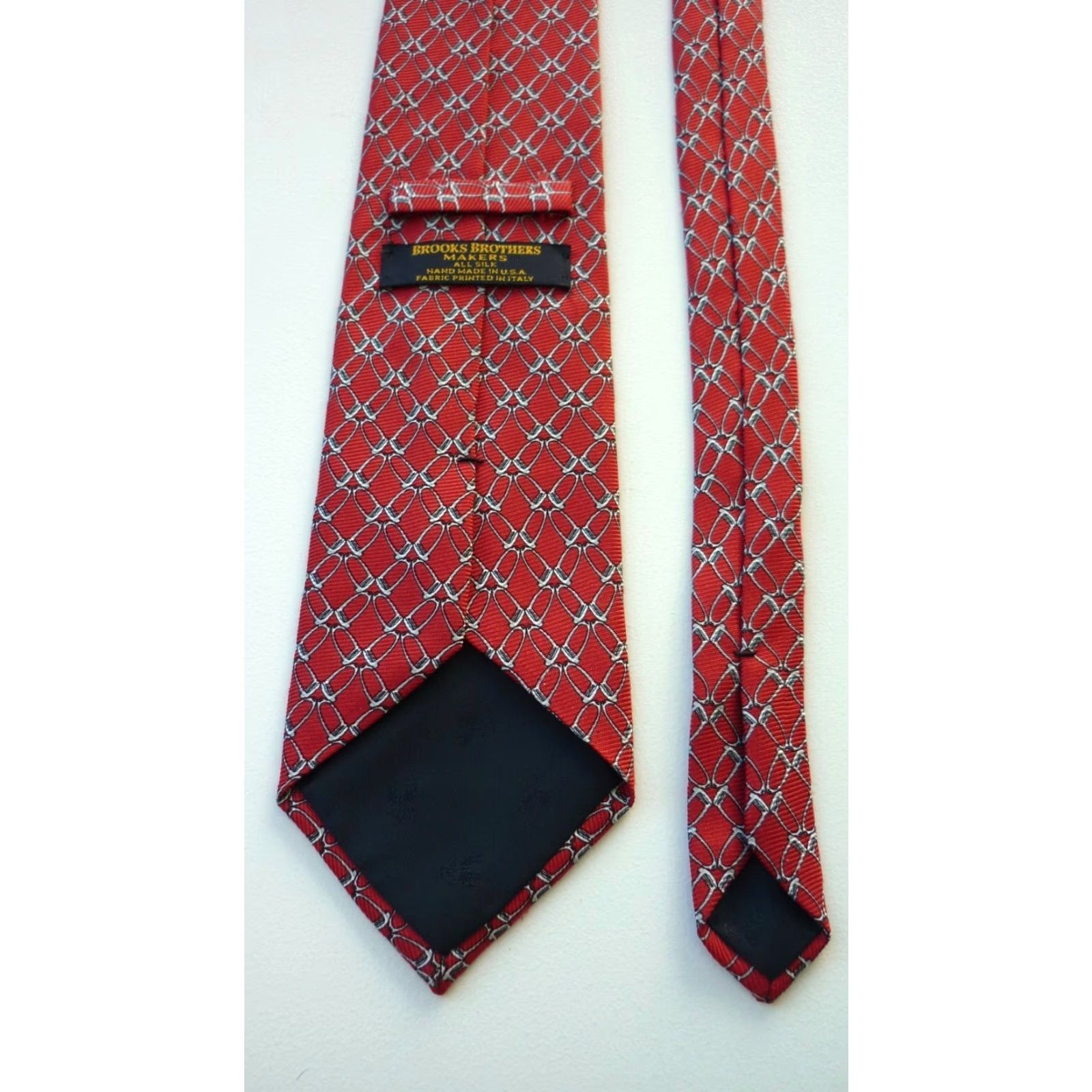 Brooks Brothers VINTAGE Brooks Brothers Makers Silk Tie Men’s Novelty Print Designer 100% Silk Red United States 57-60" Length 3.75" Width Size ONE SIZE - 4 Thumbnail