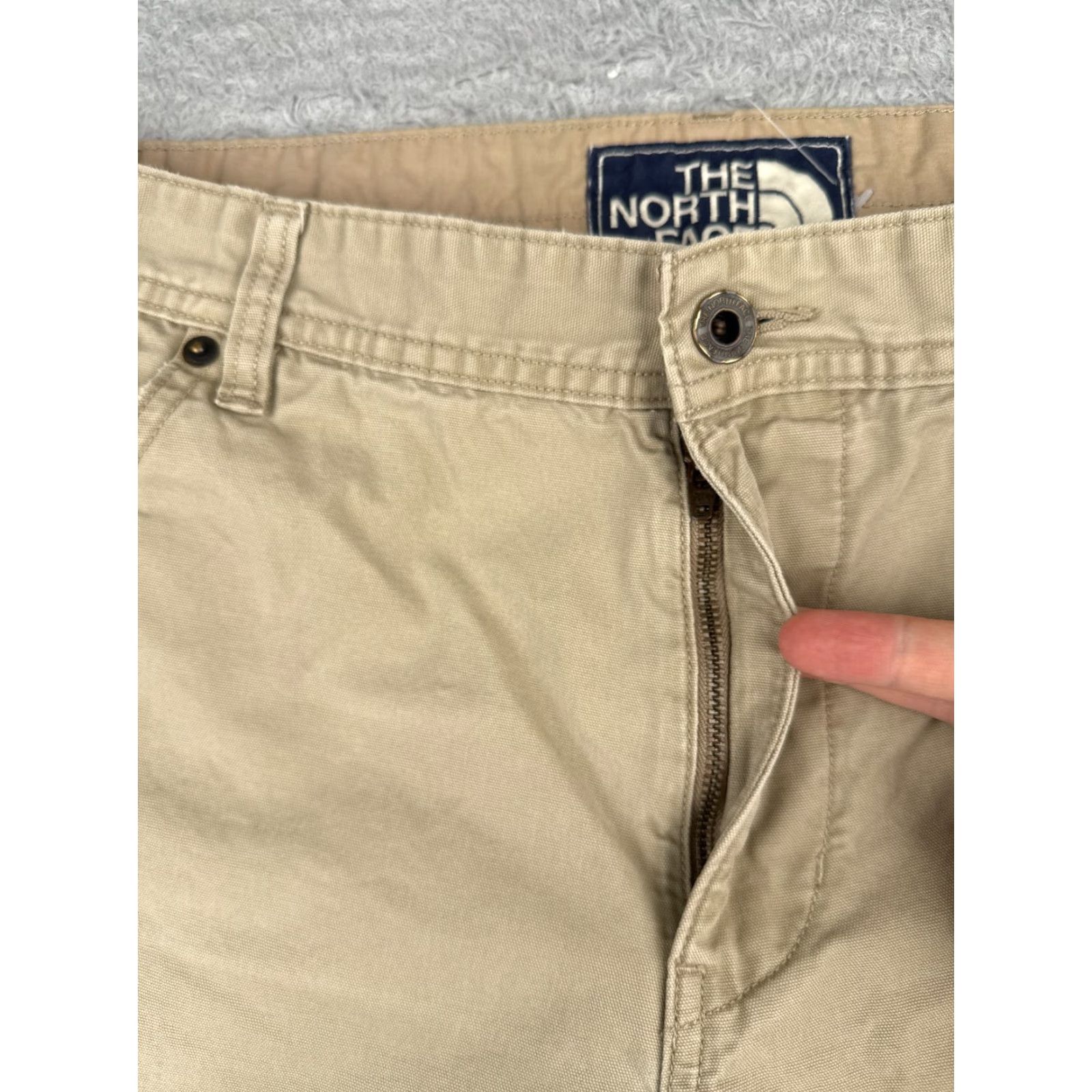 The North Face The North Face Men's Chino Shorts 38 Beige 10in Inseam Casual Outdoor Size US 38 / EU 54 - 6 Thumbnail