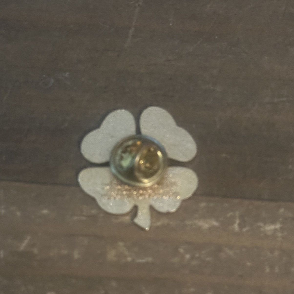 Vintage Vintage green enamel 4 leaf clover tac pin Size ONE SIZE - 3 Thumbnail