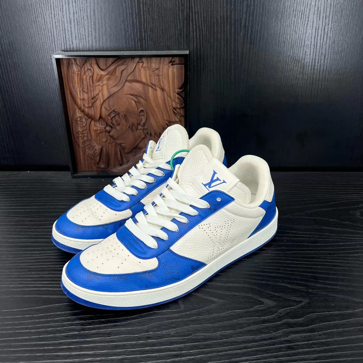 Louis Vuitton LV Rivoli White & Blue 8.5/42.5 Size US 9.5 / EU 42-43 - 1 Thumbnail