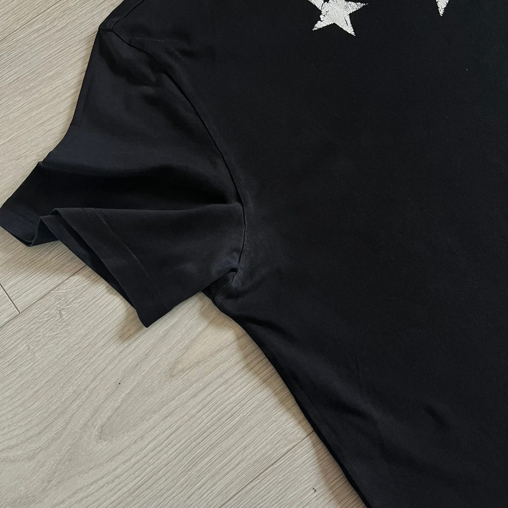 Givenchy Givenchy Distressed Stars Black Tee Size US XL / EU 56 / 4 - 11 Thumbnail