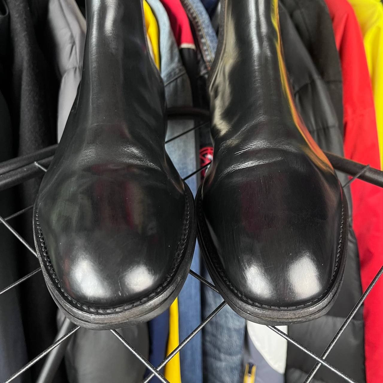 Loake Loake Black Leather Chelsea Boots Made in England Size UK9 Size US 10 / EU 43 - 3 Thumbnail