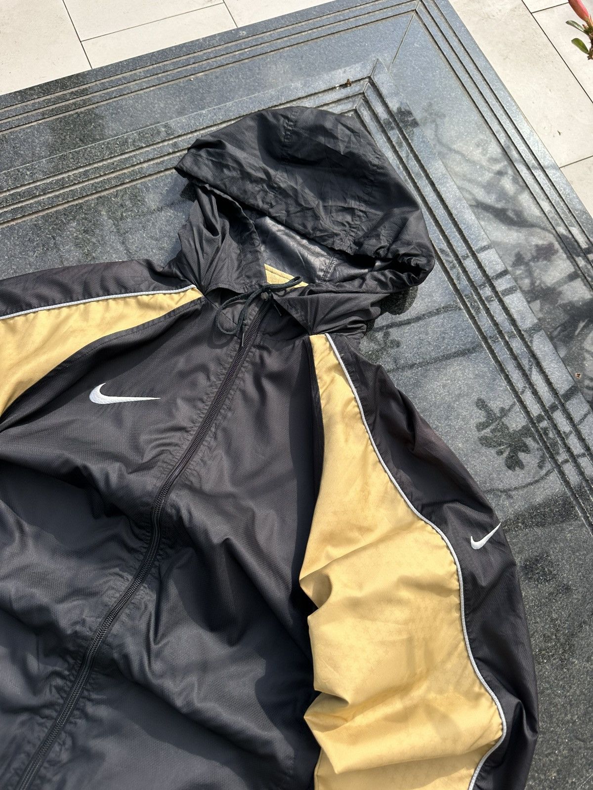 Nike VINTAGE NIKE JACKET Size US XL / EU 56 / 4 - 4 Thumbnail