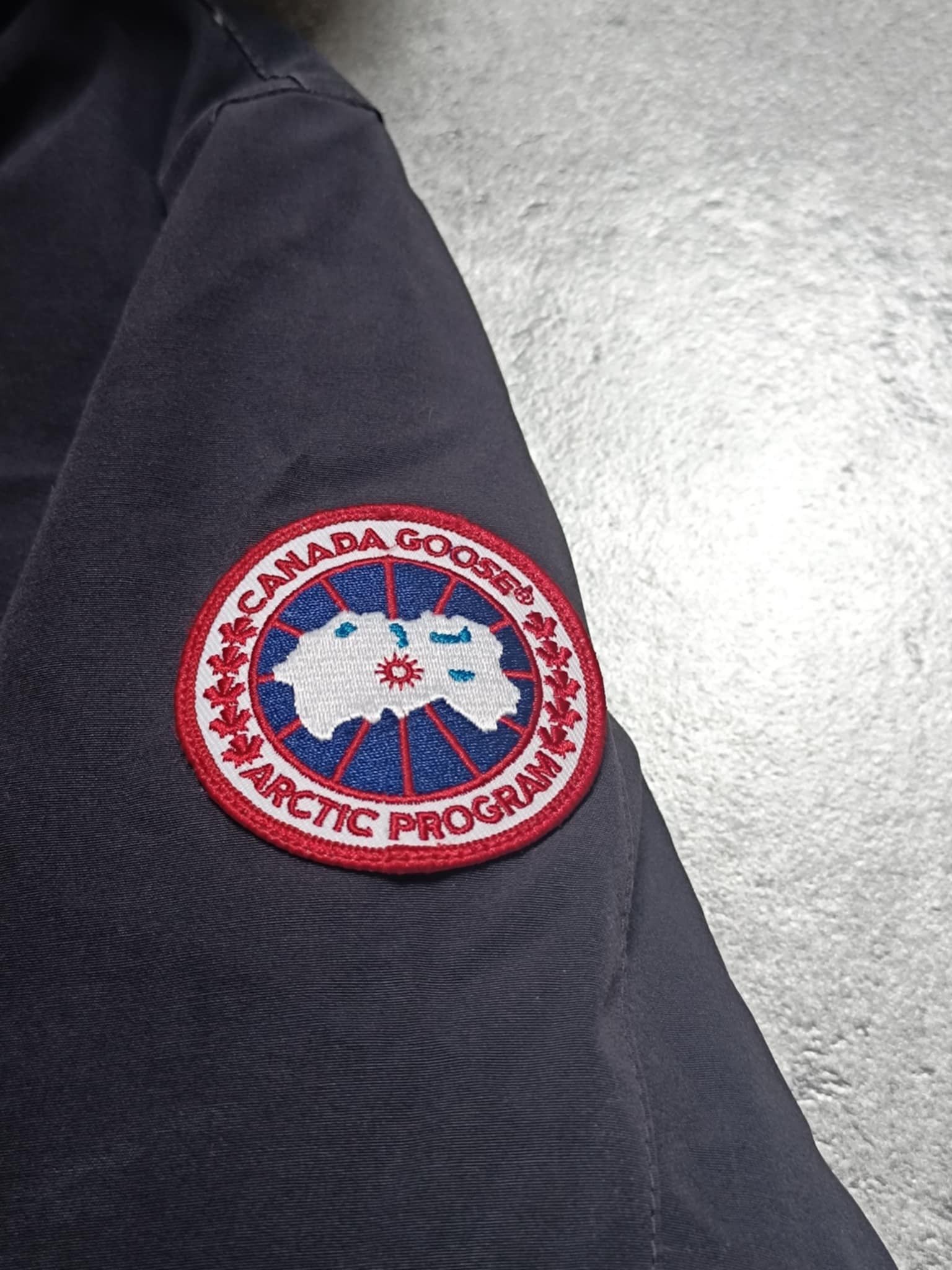 Canada Goose Canada Goose Victoria Down Jacket Parka Size M / US 6-8 / IT 42-44 - 4 Thumbnail