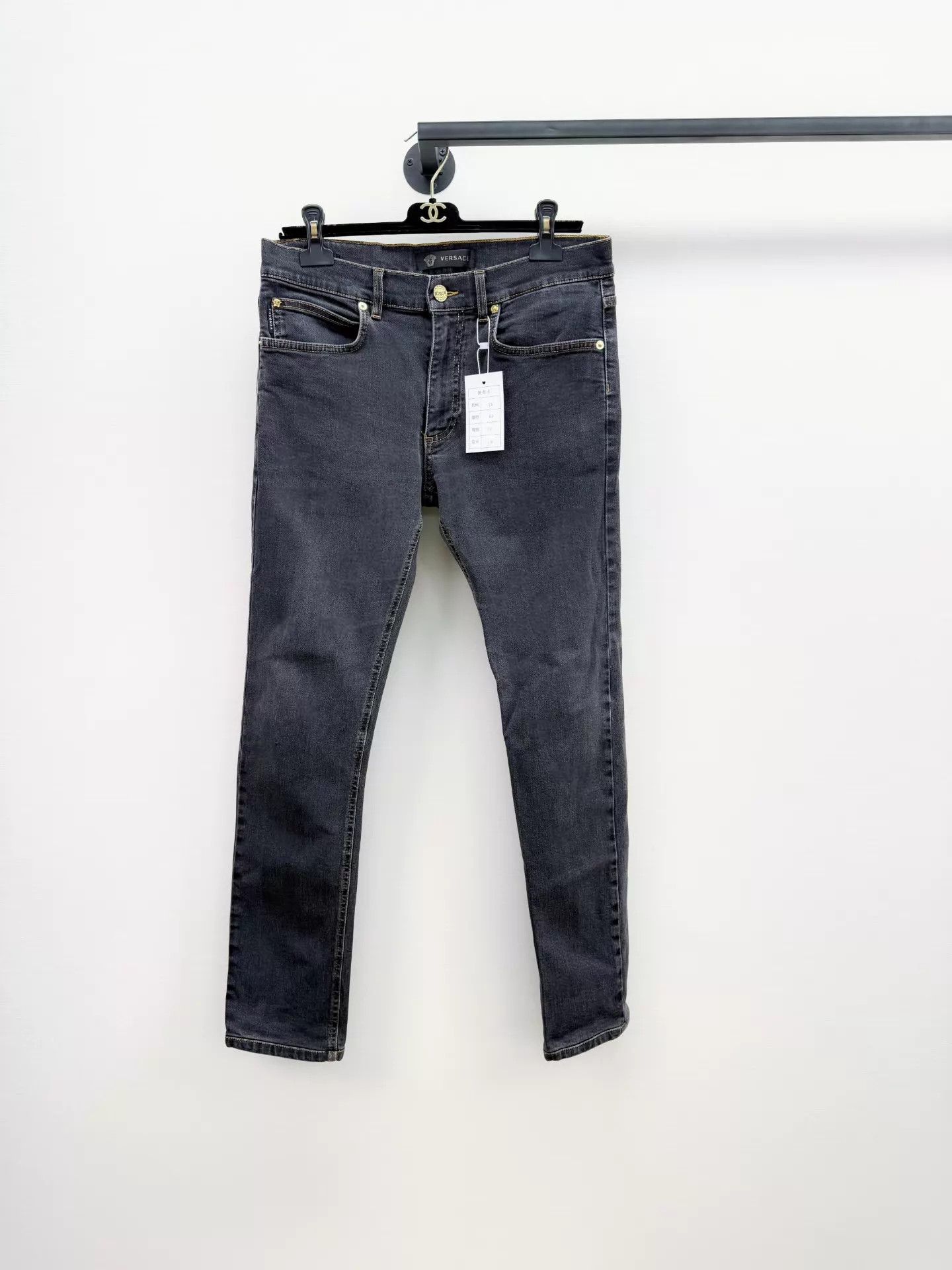 Versace Versace Men's Authentic Size 32 Denim Jeans Worn 2x Size US 32 / EU 48 - 1 Thumbnail