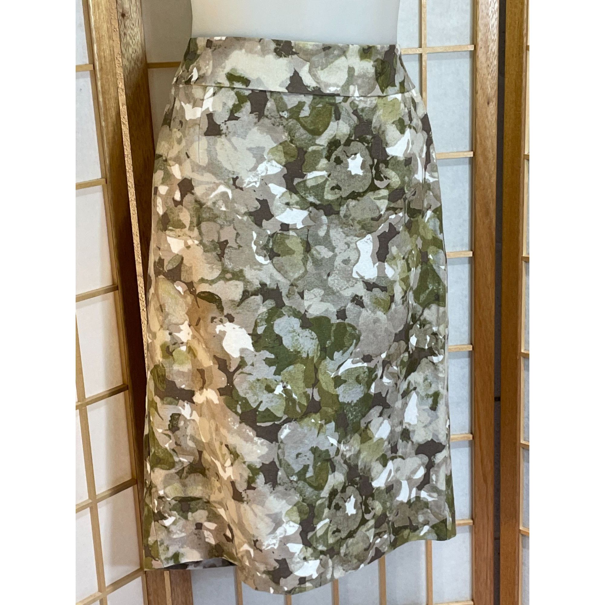 Banana Republic Banana Republic Sz 4 Linen Blend Floral Skirt Size 27" / US 4 / IT 40 - 1 Thumbnail