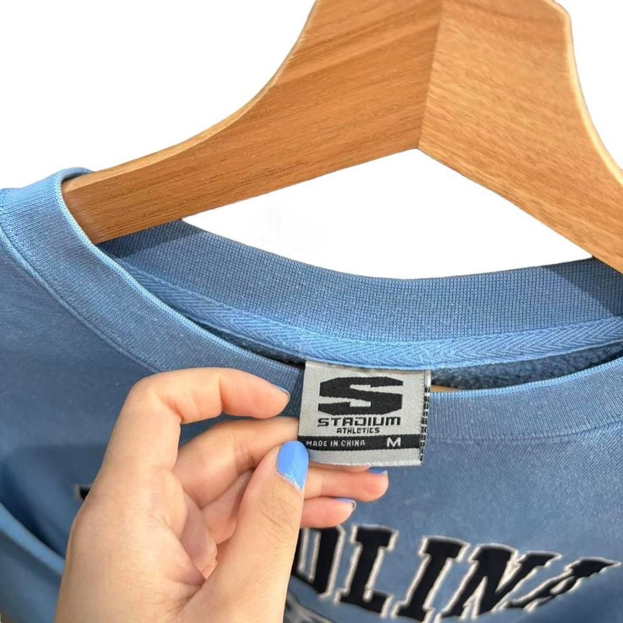 Vintage Vintage Carolina sweatshirt size: M Size US M / EU 48-50 / 2 - 3 Thumbnail
