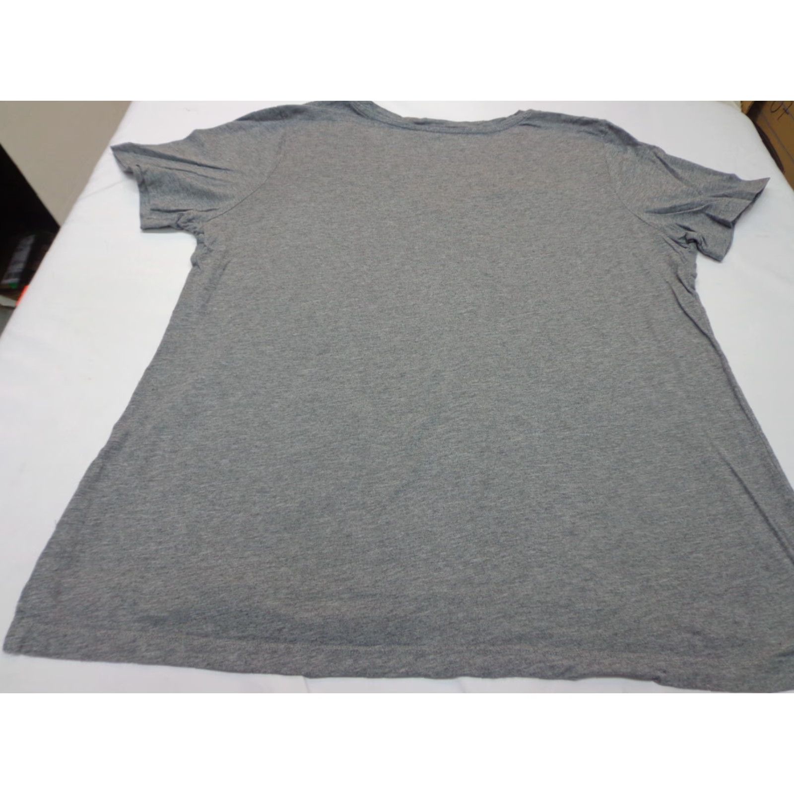 Eddie Bauer Eddie Bauer T-Shirt Womens V-Neck Short Sleeve Gray XL Regular Size XL Woman Casual Basic Shirt Size XL / US 12-14 / IT 48-50 - 6 Thumbnail