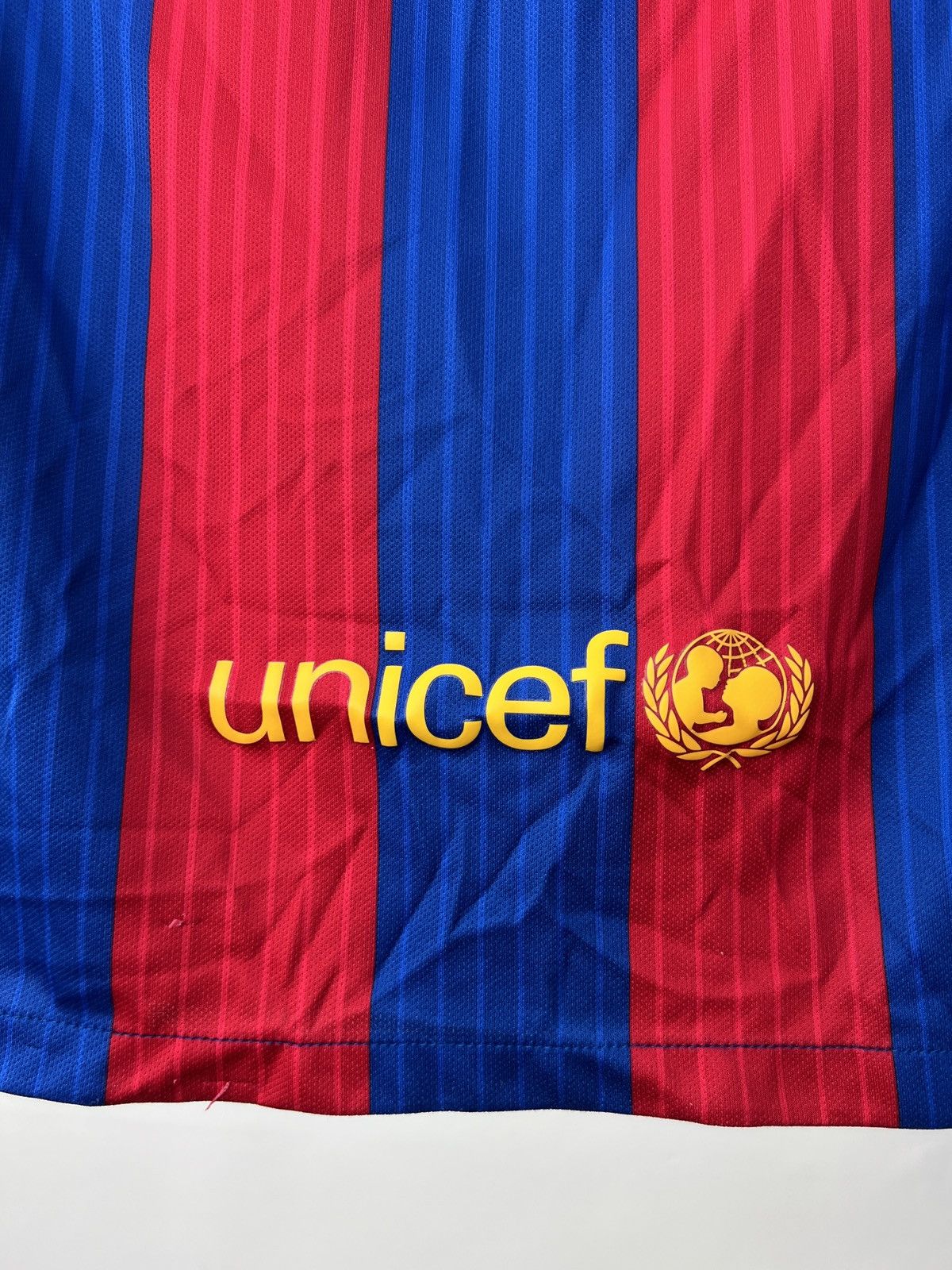 Nike Vintage Barcelona Kids 16/17 Home Jersey Size US XXS / EU 40 - 11 Thumbnail