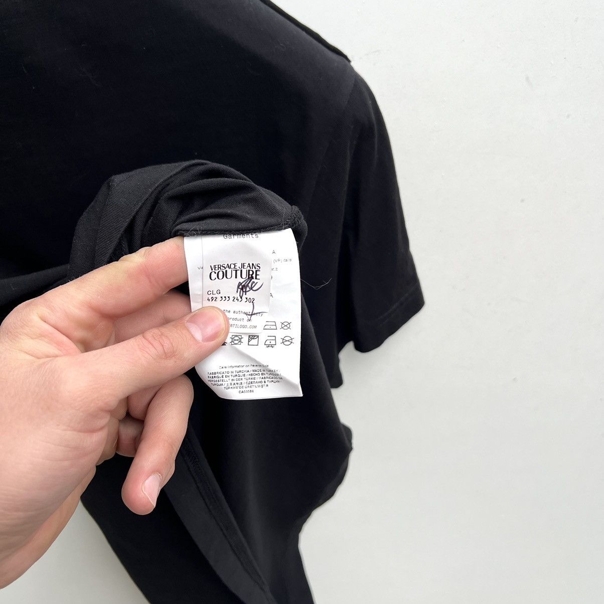 Versace × Versace Jeans Couture Versace jeans couture t-shirt big logo Size US L / EU 52-54 / 3 - 6 Thumbnail