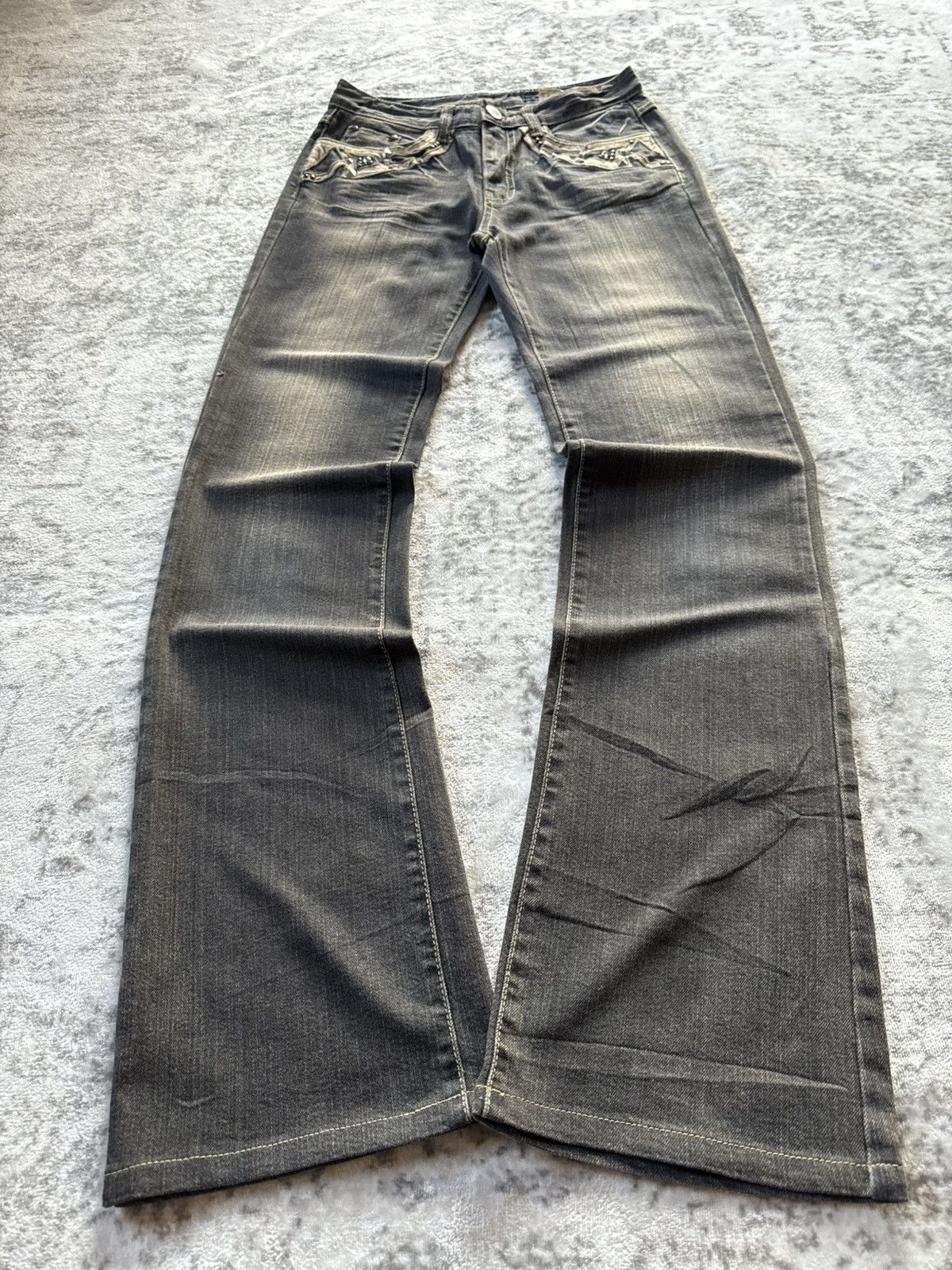 GOSTAR DE FUGA Gostar De Fuga Style Studded Embellished Flared Jeans Size US 27 - 1 Thumbnail