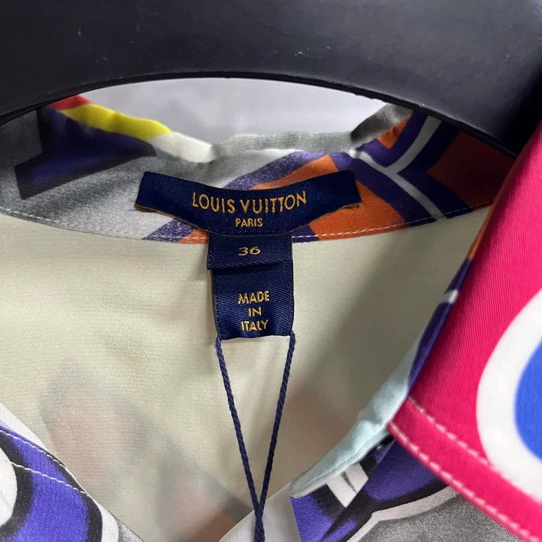 Louis Vuitton Louis Vuitton size 36 Floral Retro Slogan Print Long Sleeve Size US M / EU 48-50 / 2 - 3 Thumbnail