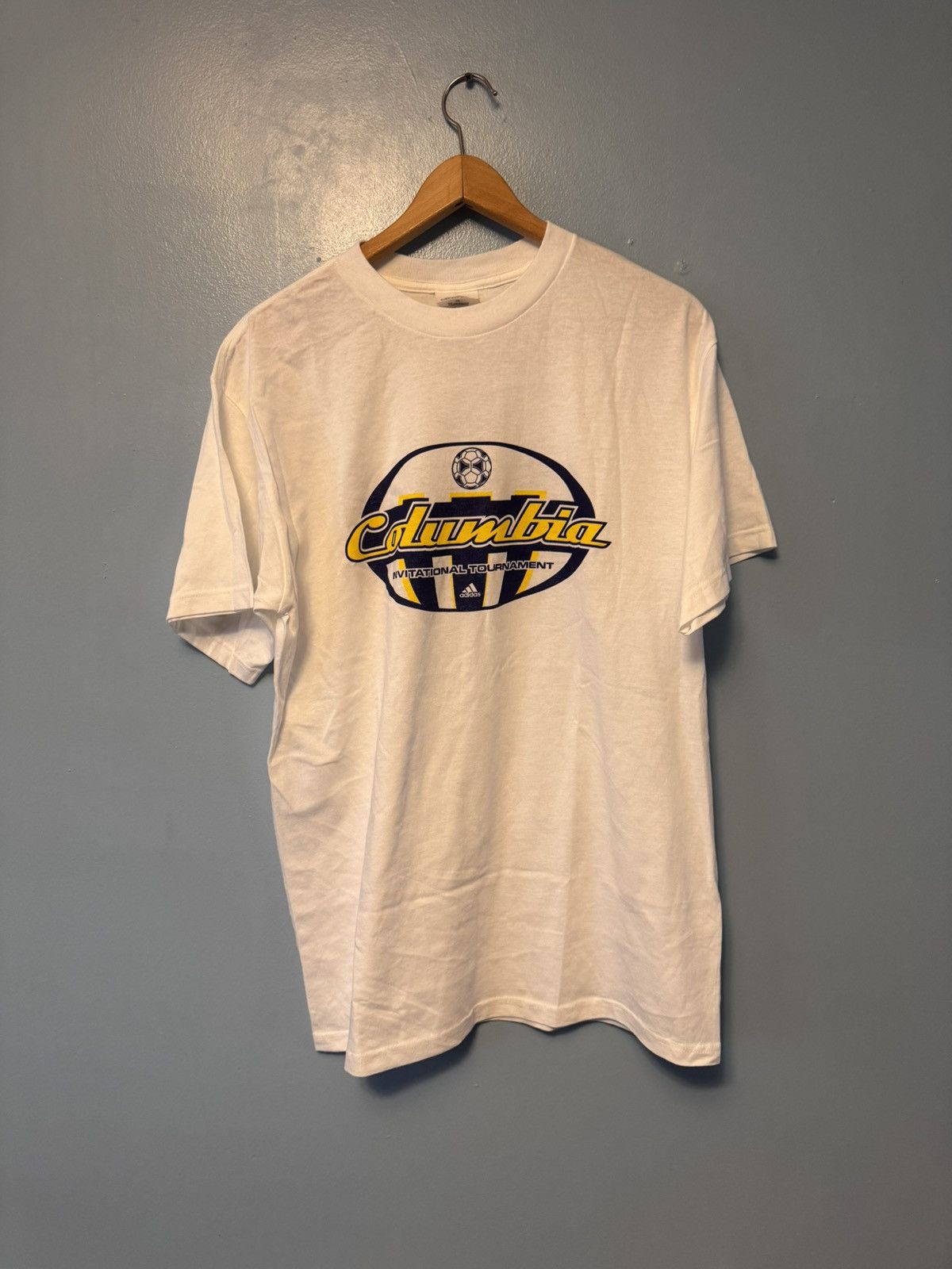 Adidas Vintage Adidas Columbia Soccer short-sleeve T-shirt Size US M / EU 48-50 / 2 - 1 Thumbnail