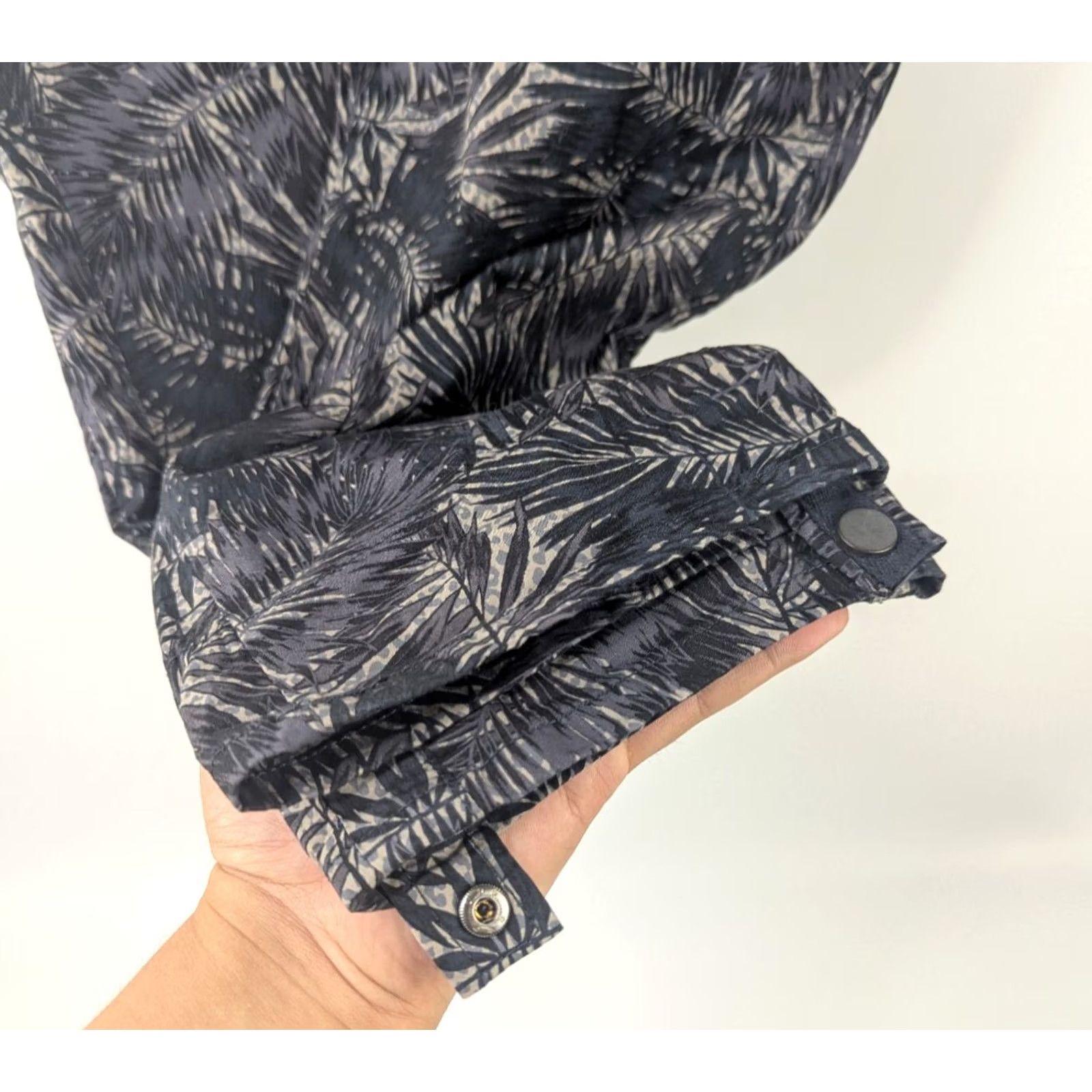 Vintage Democracy Pants Women's 12 Cargo Twill Navy Floral Minimal Cropped Straight Front Pocketed Size 34" / US 12 / IT 48 - 3 Thumbnail