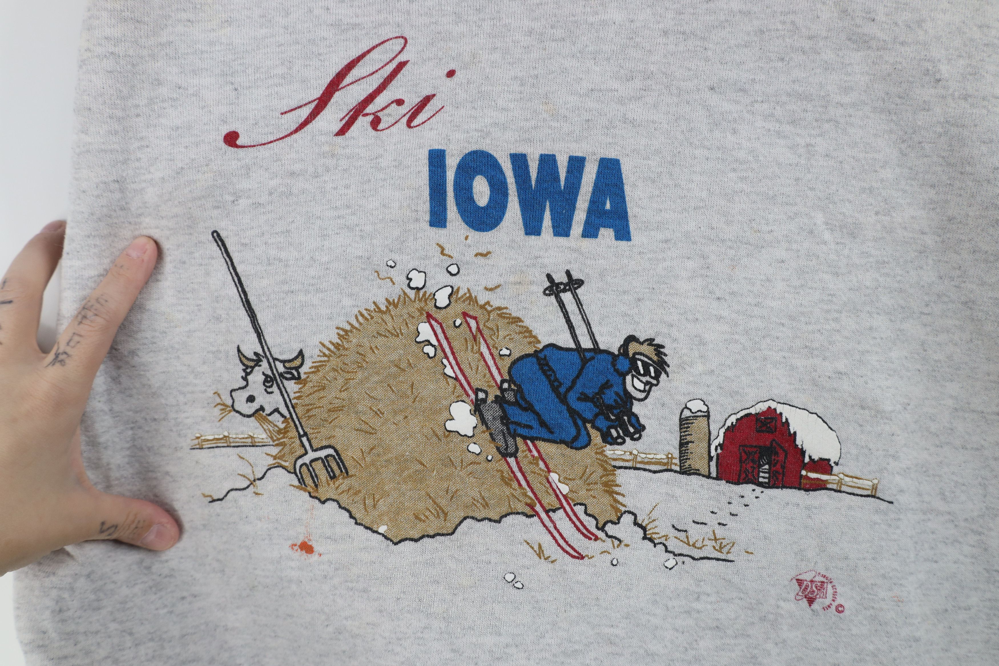 Vintage Vintage 90s Streetwear Ski Iowa Skiing Sweatshirt Gray USA Size US XL / EU 56 / 4 - 4 Thumbnail