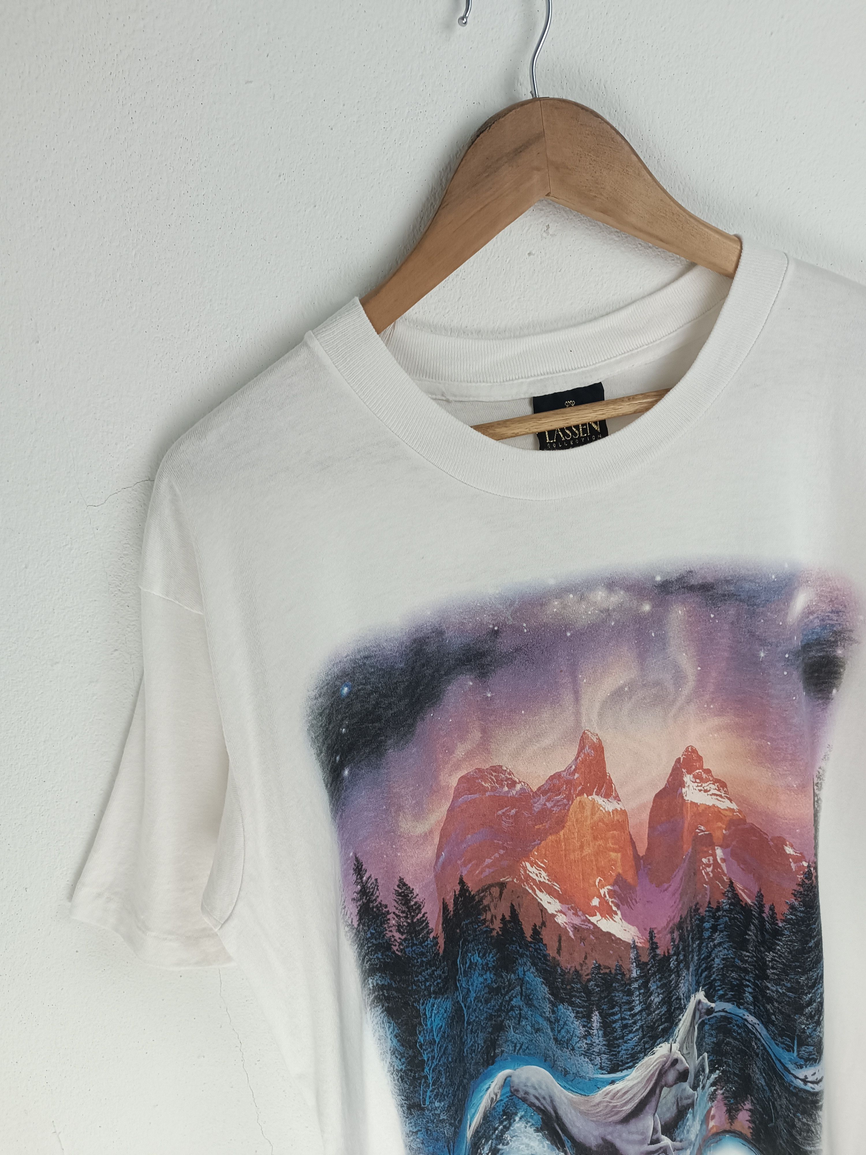 Vintage VINTAGE 1995 CHRISTIAN RIESE LASSEN HORSE IN A LAKE ART TEE Size US XL / EU 56 / 4 - 5 Thumbnail