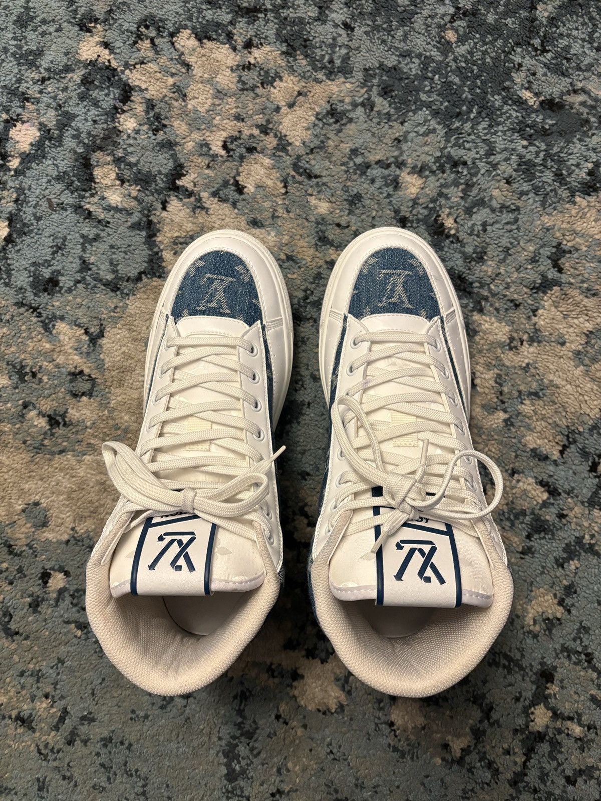 Louis Vuitton Louis Vuitton Denim Monogram Charlie Sneakers 6LV/7US Size US 7 / EU 40 - 4 Thumbnail