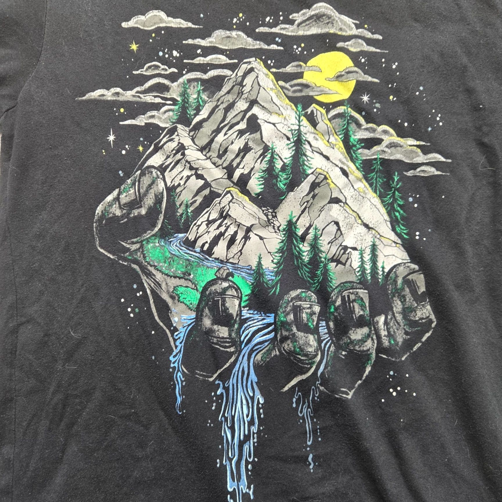 Vintage VINTAGE Tank Shirt Adult Small Black Hand Mountain Night Moon Tee Mens S Size US S / EU 44-46 / 1 - 2 Thumbnail