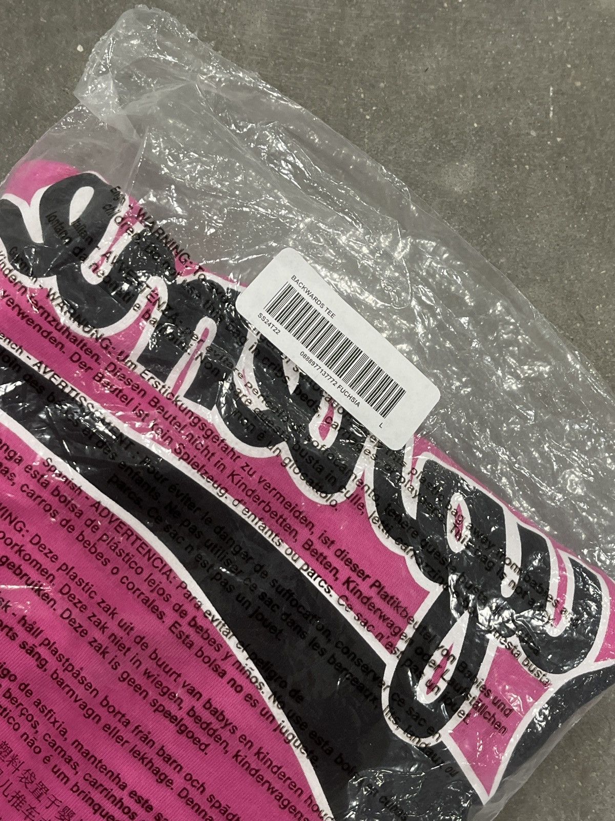 Supreme 🩷Supreme Backwards Tee Pink L Brand new Size US L / EU 52-54 / 3 - 5 Thumbnail