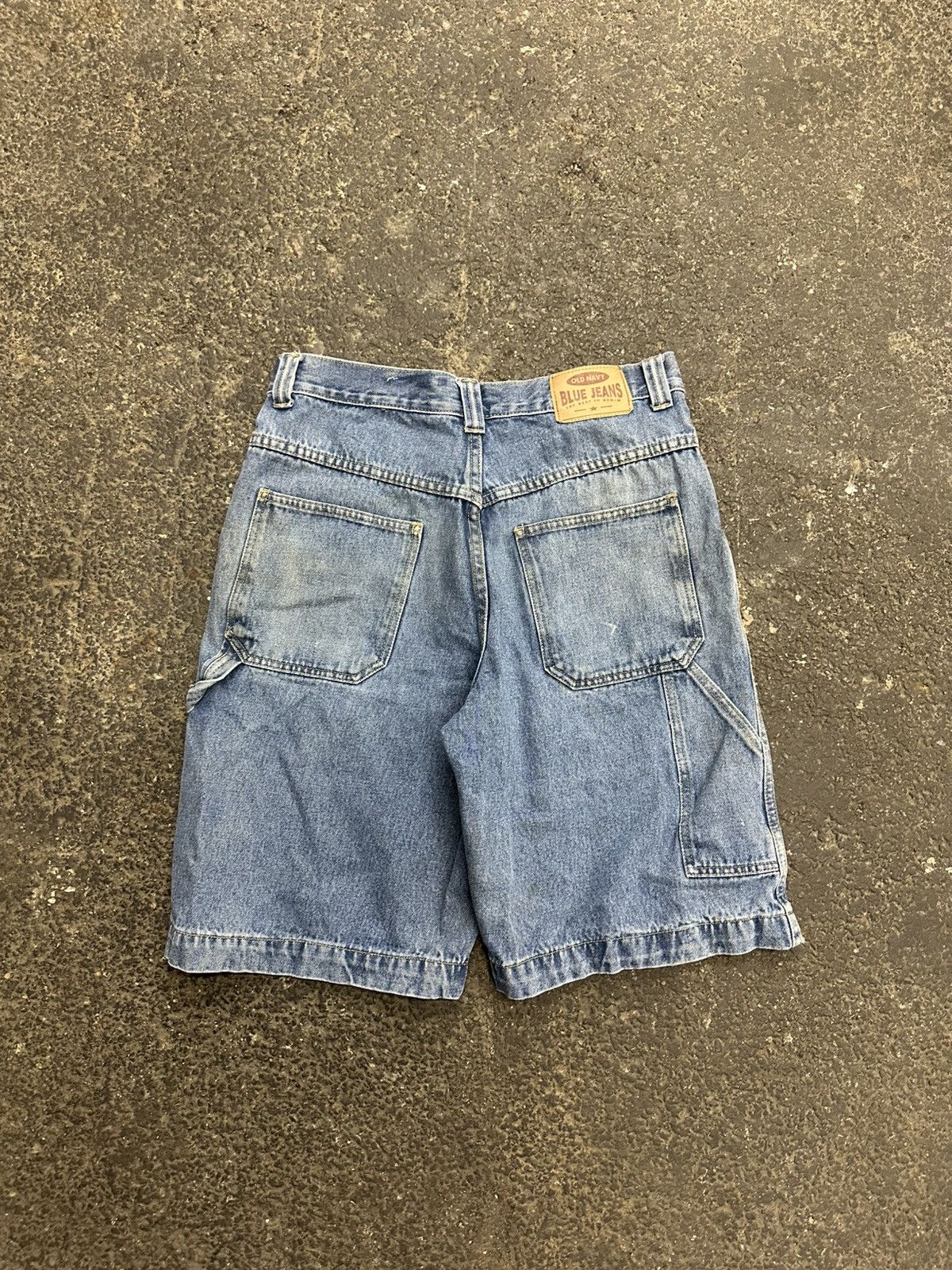 Old Navy Y2K cargo jorts Size US 32 / EU 48 - 1 Thumbnail