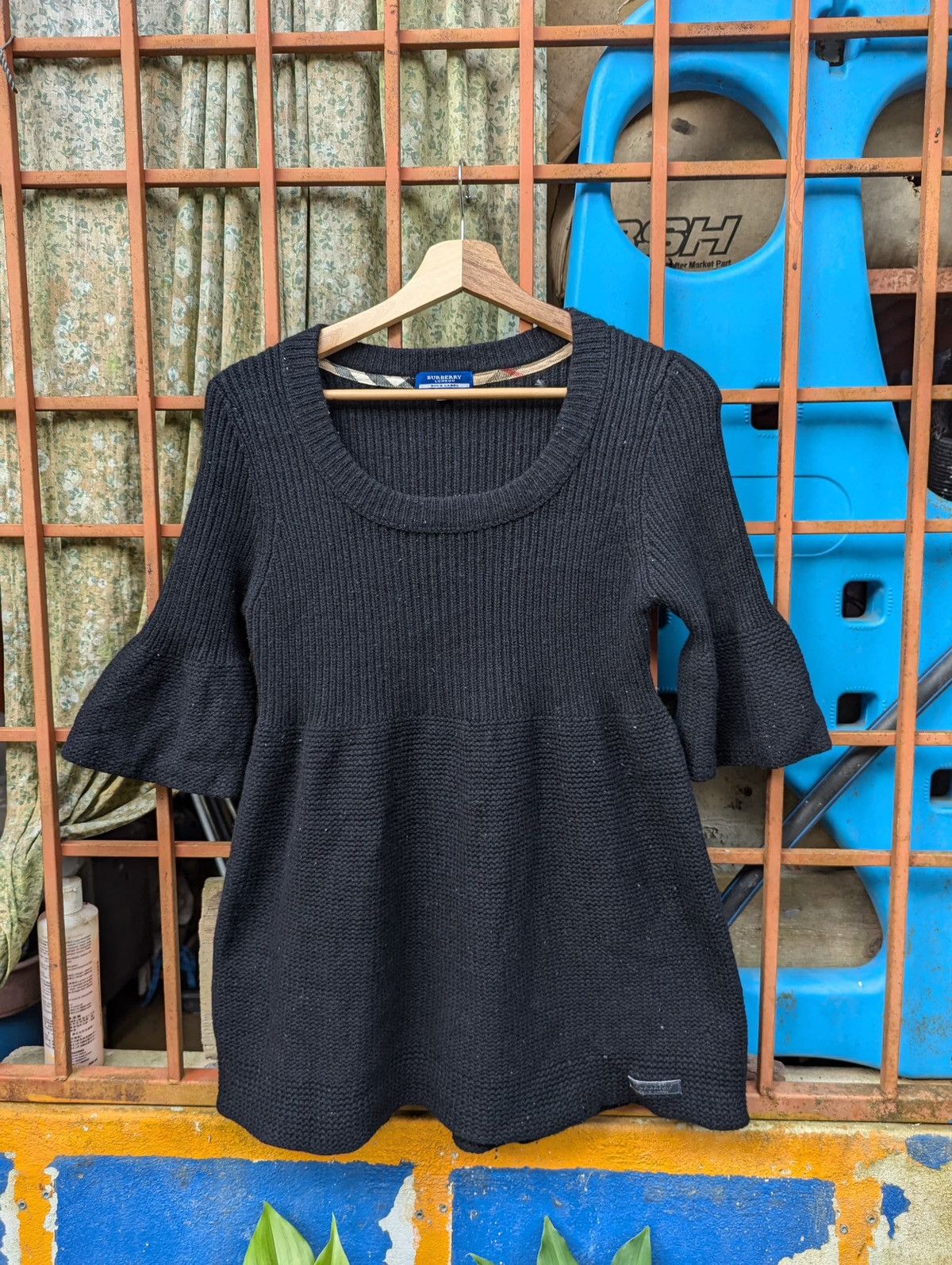 Burberry Burberry Mini Dress Knitwear Size XS / US 0-2 / IT 36-38 - 1 Thumbnail