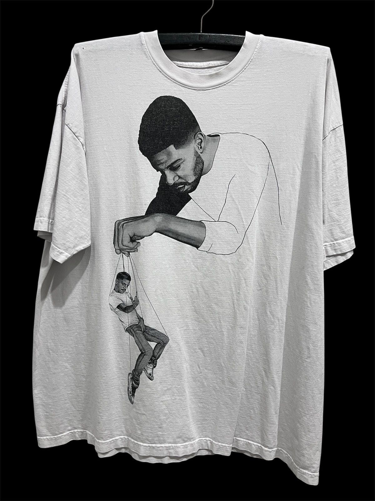 Kid Cudi × Virgil Abloh KID CUDI C/O VIRGIL ABLOH "PULLING STRINGS" TEE 2XL Size US XXL / EU 58 / 5 - 1 Thumbnail