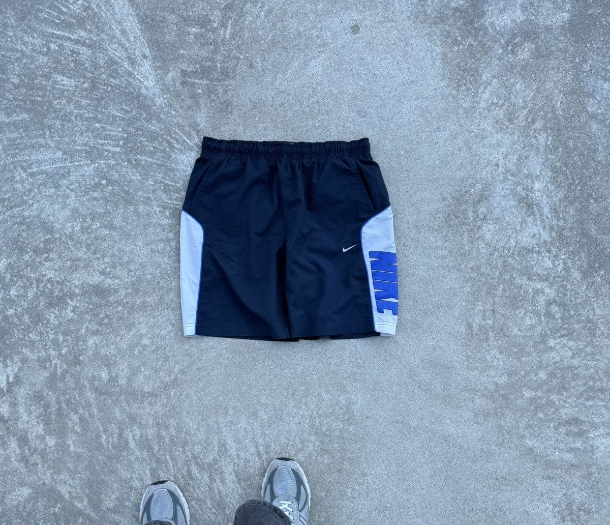 Nike Vintage Nike avantgarde streetwear wide oversized shorts Size US 32 / EU 48 - 3 Thumbnail