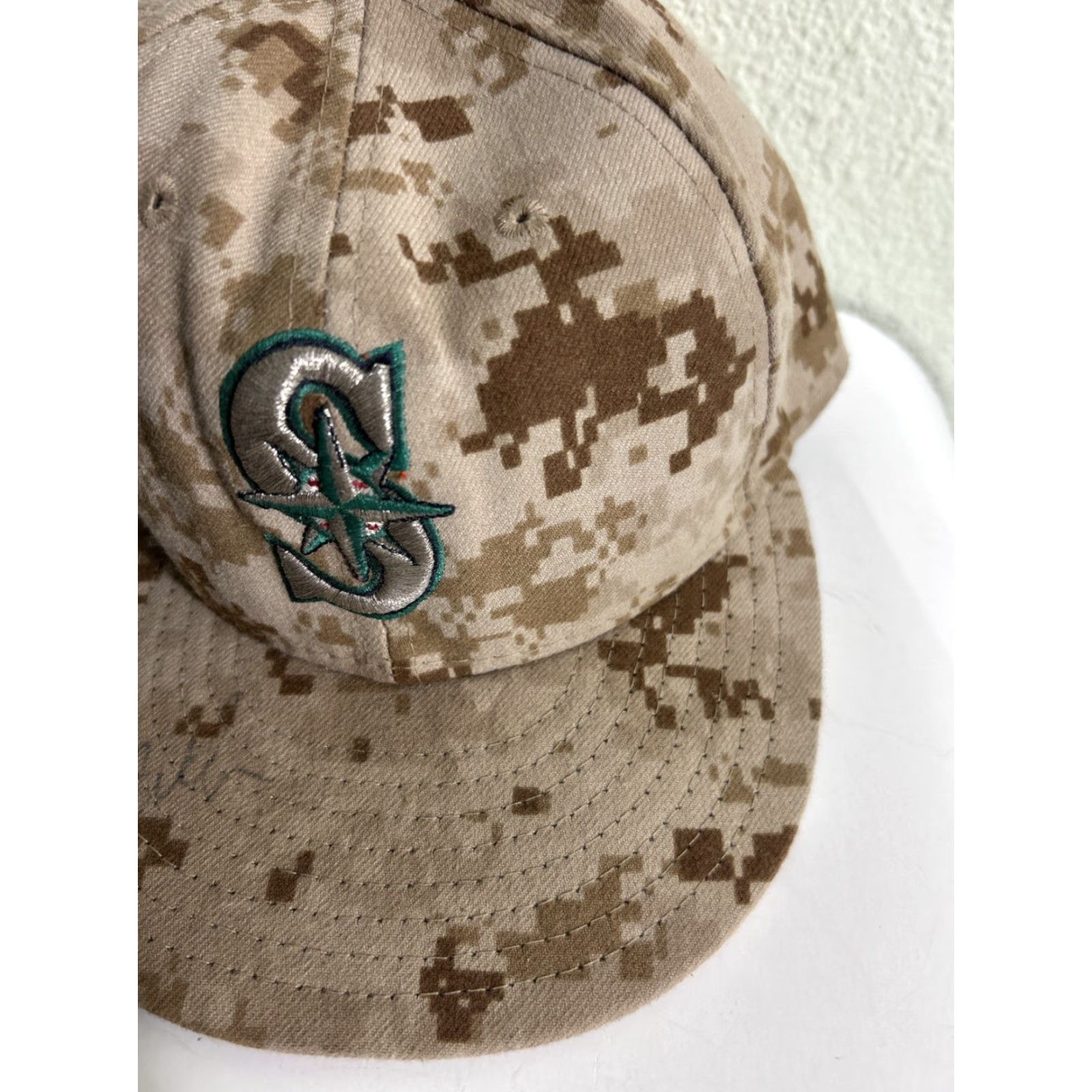New Era New Era Seattle Mariners MLB Memorial Day Stars Stripes Camo Fitted 7 1/2 Men Baseball Cap Multicolor Camouflage Size ONE SIZE - 3 Thumbnail