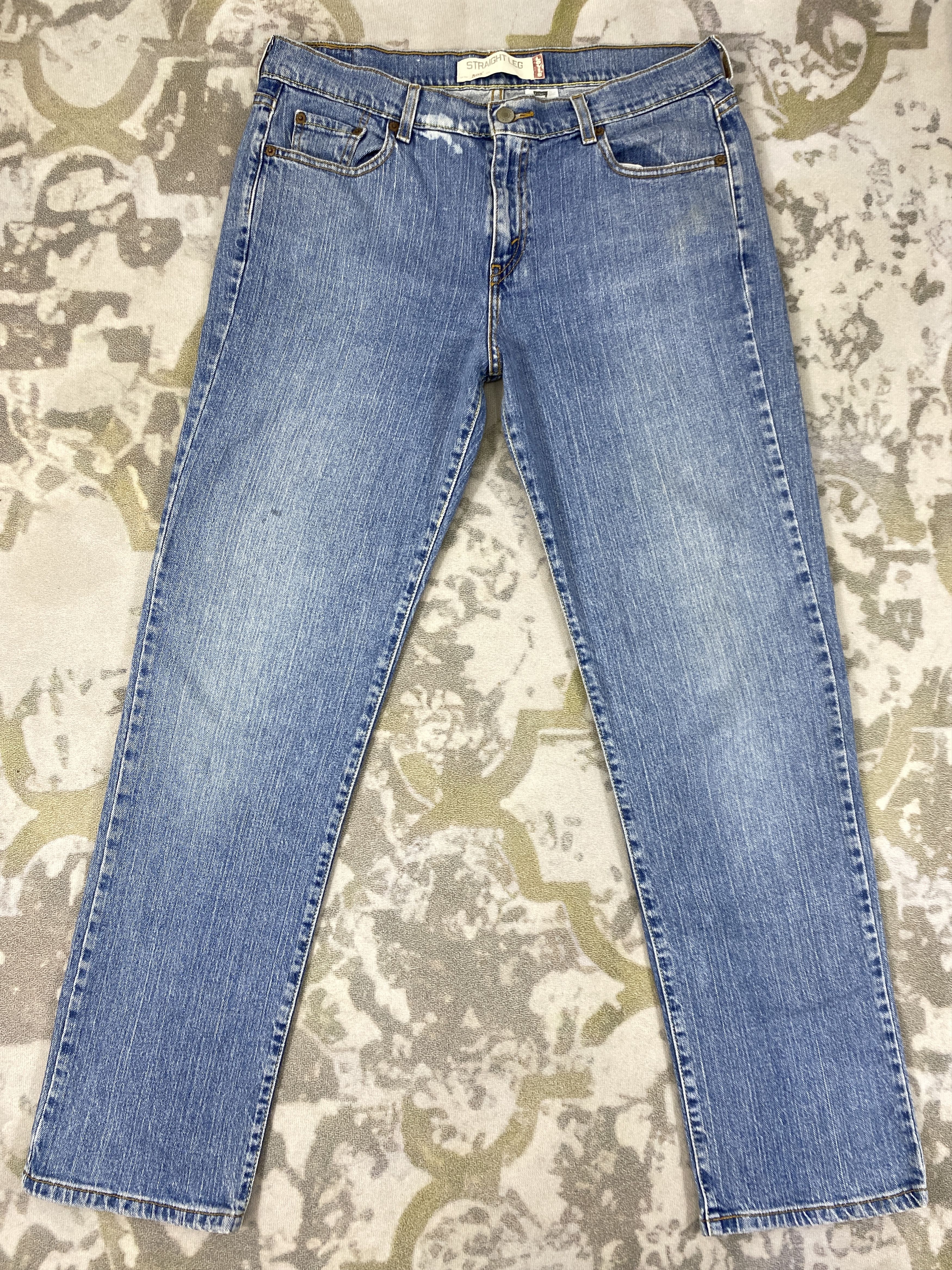 Levi's Vintage Levi's 505 Straight Blue Denim 35 x 31 JN630 Size US 35 - 1 Thumbnail