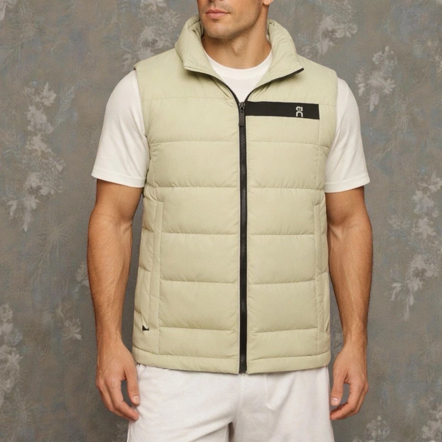 On On Running Challenger Vest Mens L Yellow Size US L / EU 52-54 / 3 - 19 Thumbnail
