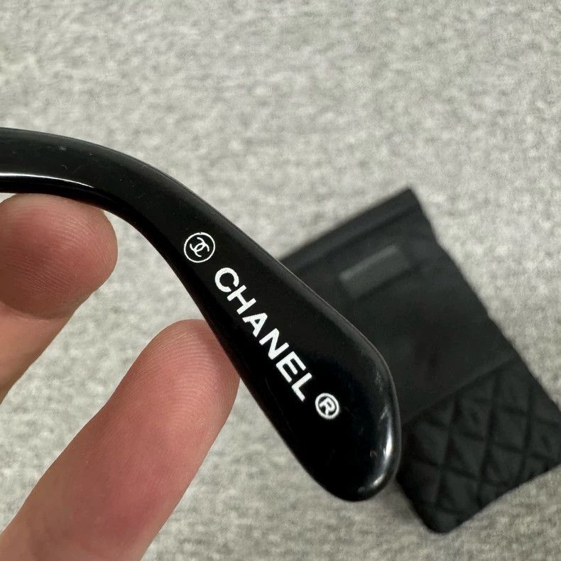 Chanel classic chanel diamond pattern sunglasses Size ONE SIZE - 7 Thumbnail