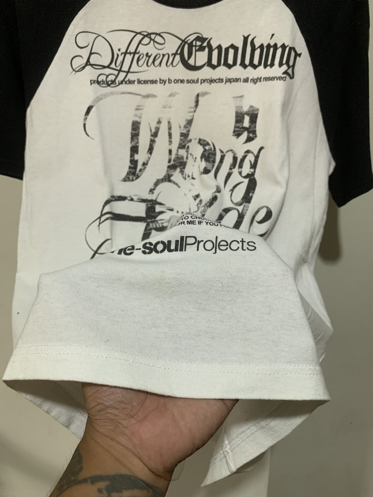 Japanese Brand Japanese B One Soul Different Evolving Tee Shirt Size US L / EU 52-54 / 3 - 4 Thumbnail