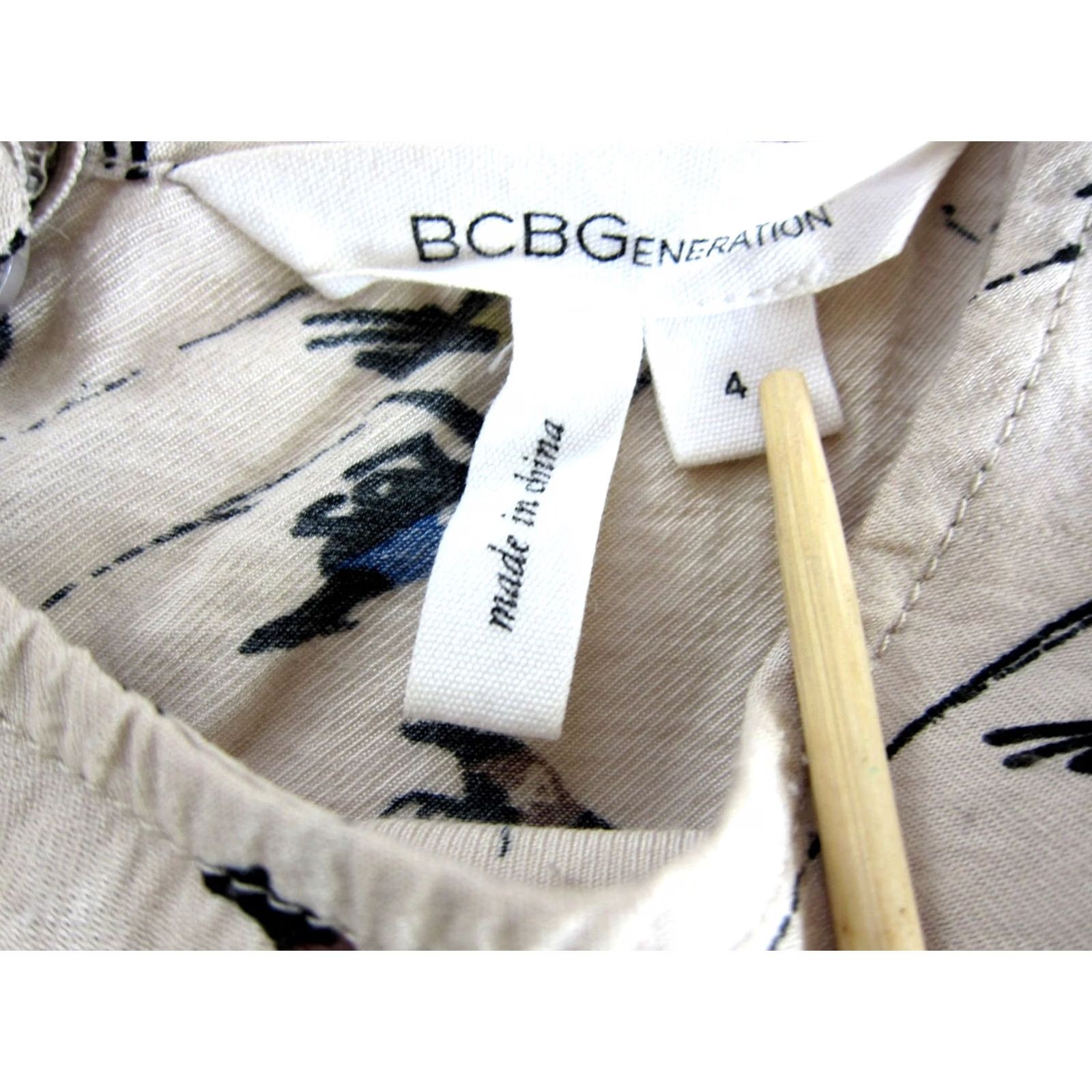 BCBGeneration BCBGeneration Pocket Tank Dress 4 Average Ivory Dog Pattern Sleeveless Rayon Blend Shirt Dress Women Size S / US 4 / IT 40 - 4 Thumbnail