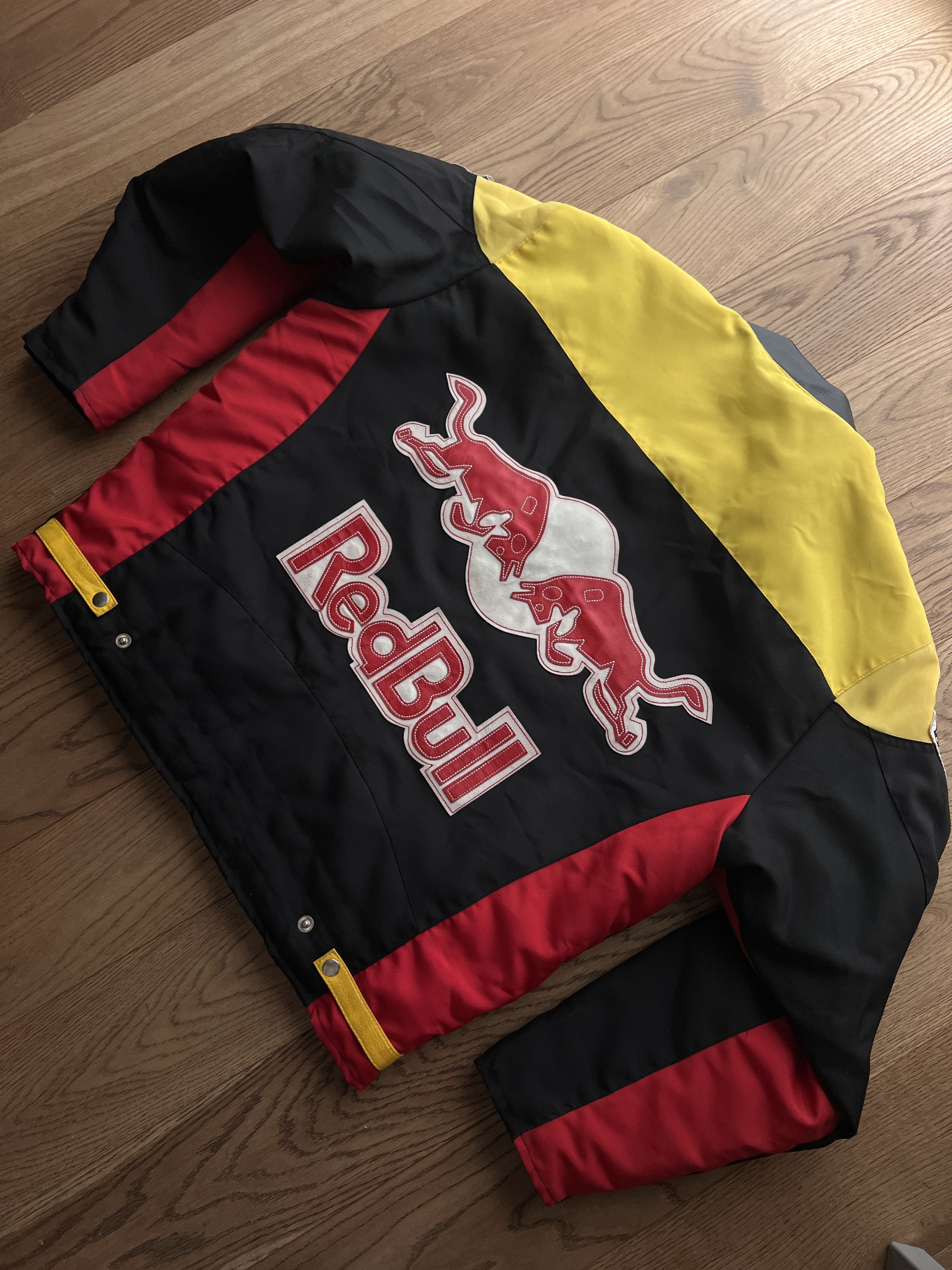 Red Bull CRAZY! Red Bull Vintage 2000s Racing bomber jacket baggy y2k Size US L / EU 52-54 / 3 - 20 Thumbnail