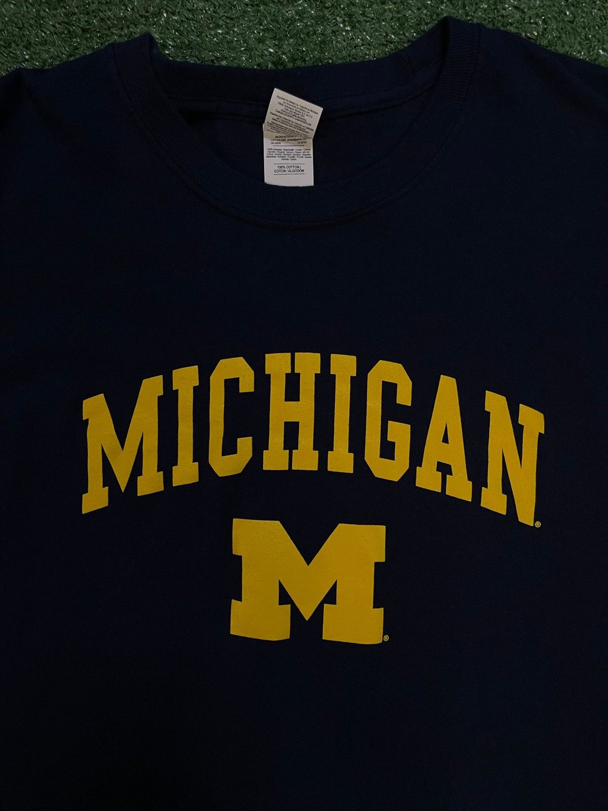 Vintage Vintage 2000s university of Michigan wolverines longsleeve Size US L / EU 52-54 / 3 - 3 Thumbnail