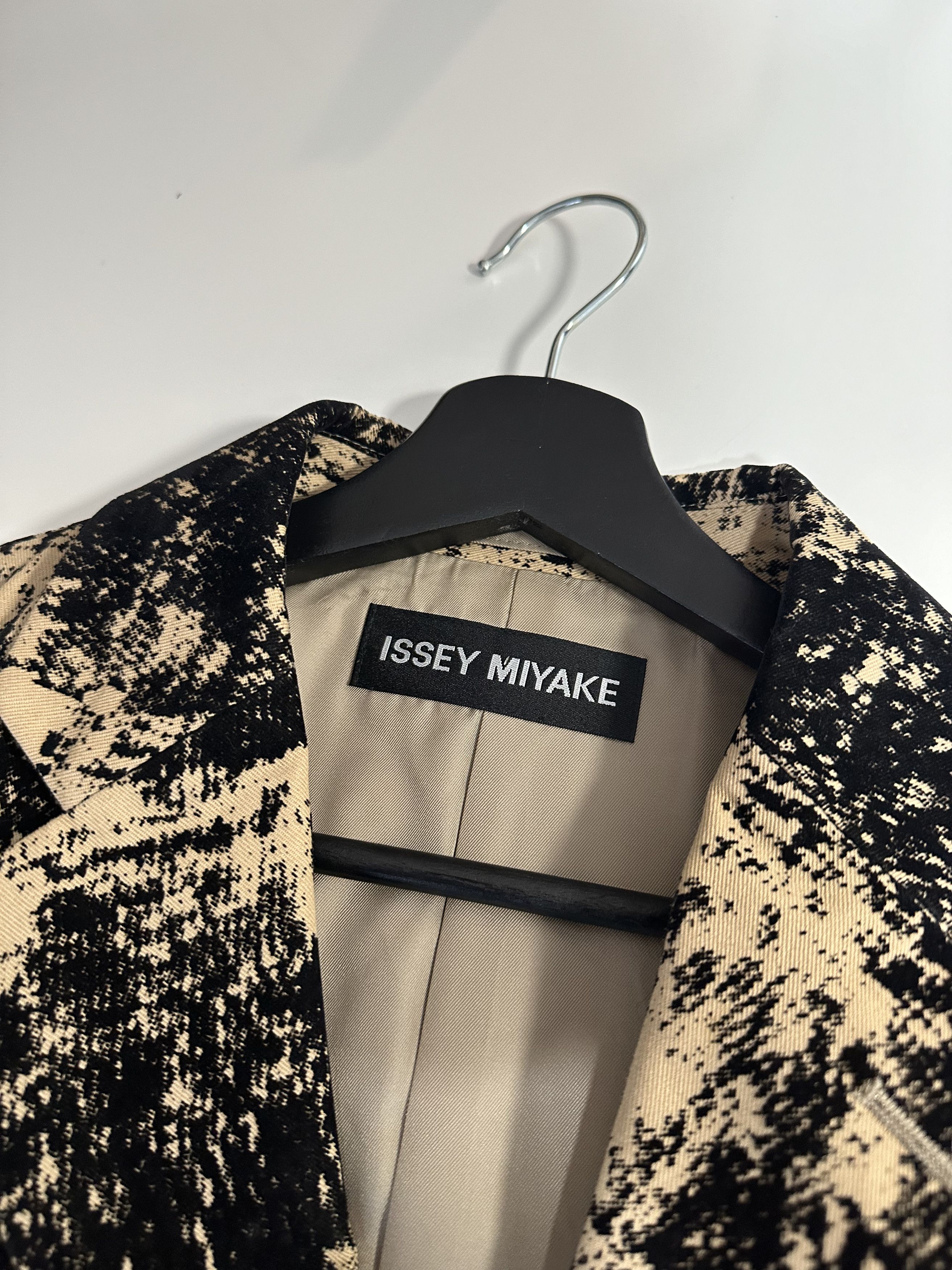 Issey Miyake issey miyake Size US M / EU 48-50 / 2 - 5 Thumbnail