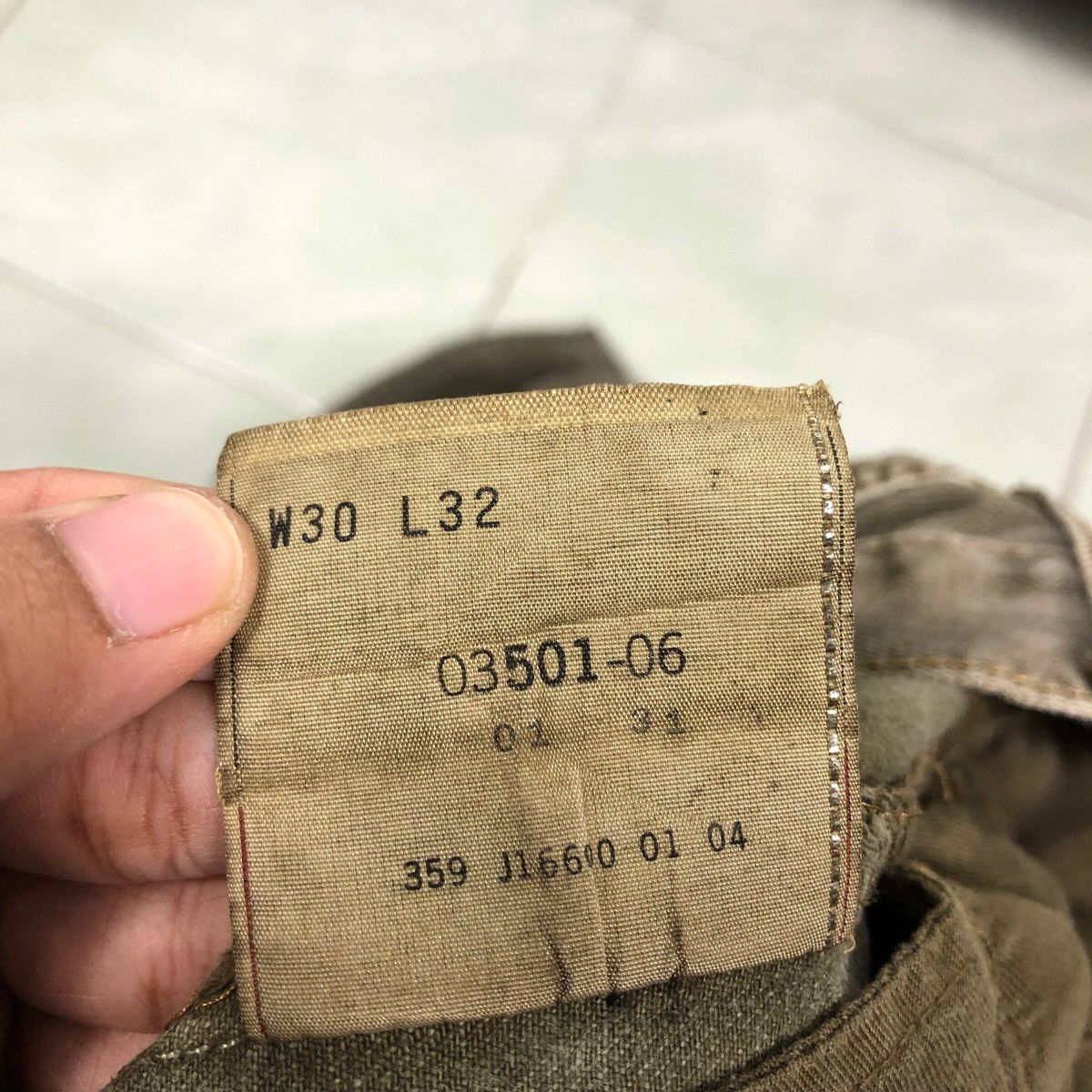 Levi's 🔥VINTAGE DENIM JEANS LEVI’S BIKER WEAR DISTRESSED Size US 30 / EU 46 - 25 Thumbnail